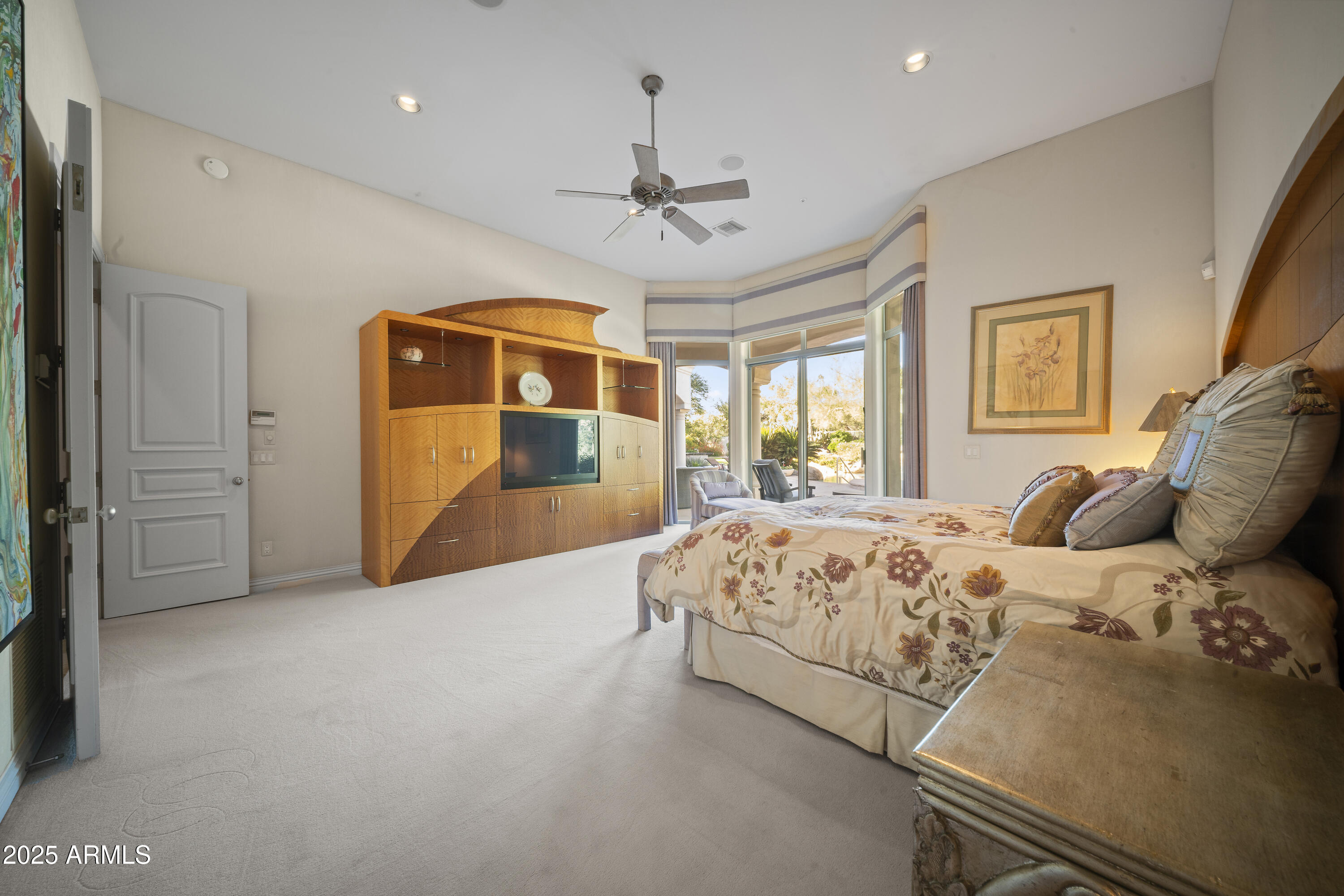 8350 E VIA DEL SOL Drive