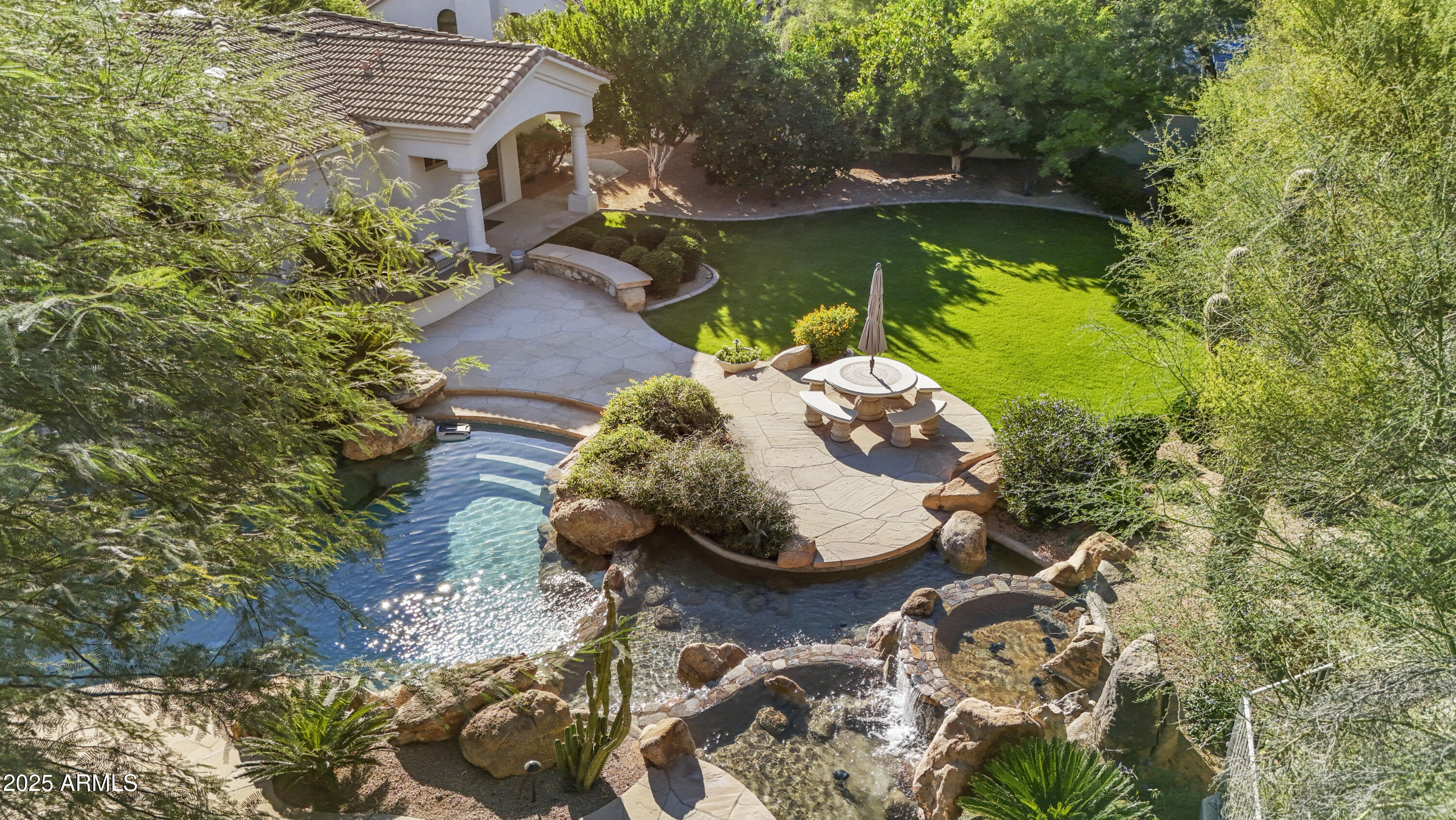 8350 E VIA DEL SOL Drive