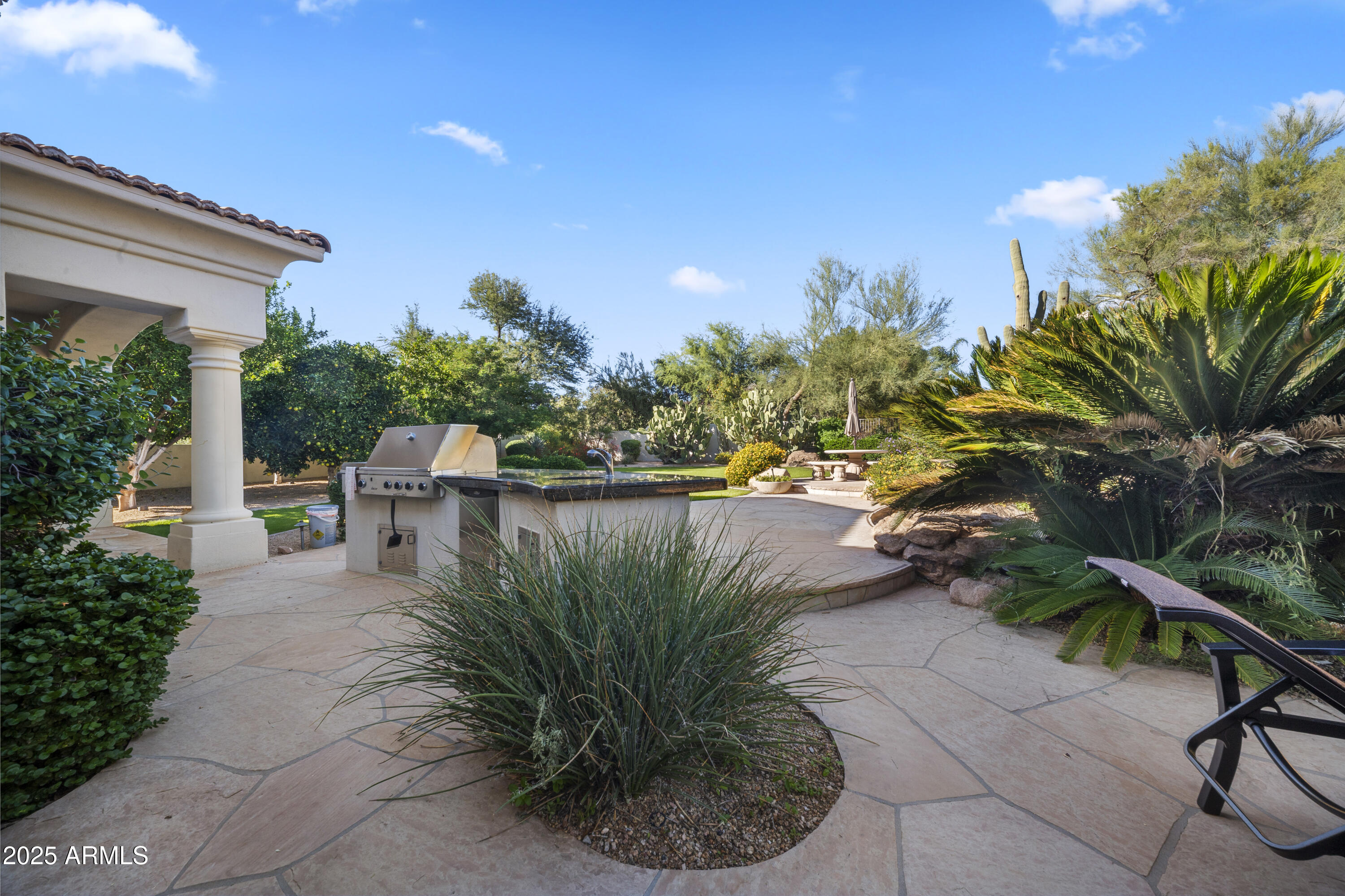 8350 E VIA DEL SOL Drive