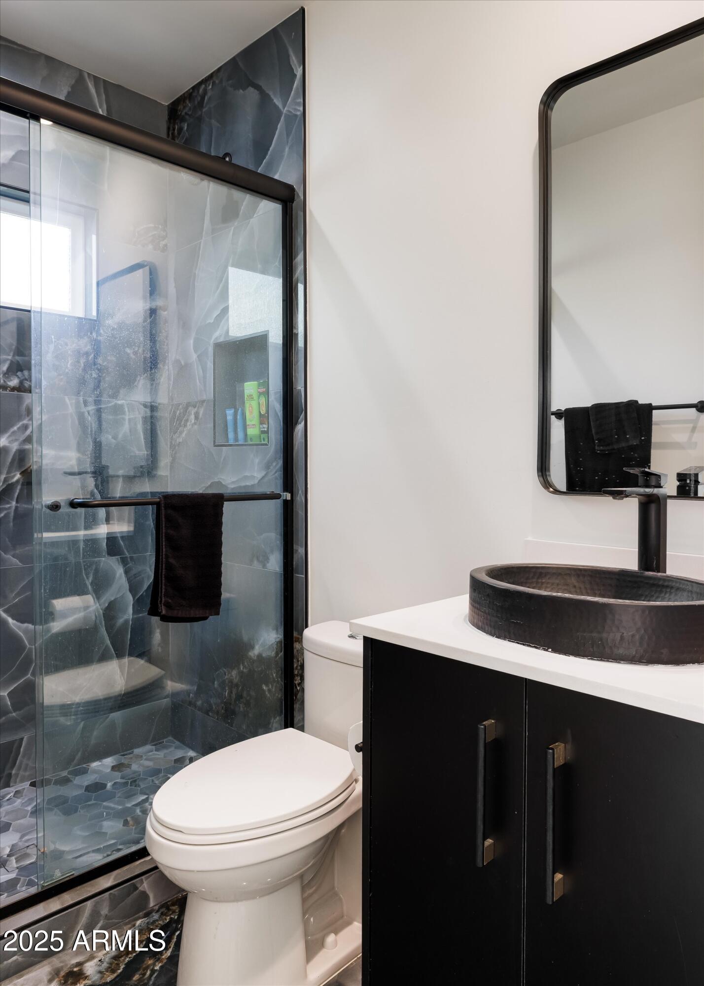 3721 E PICCADILLY Road