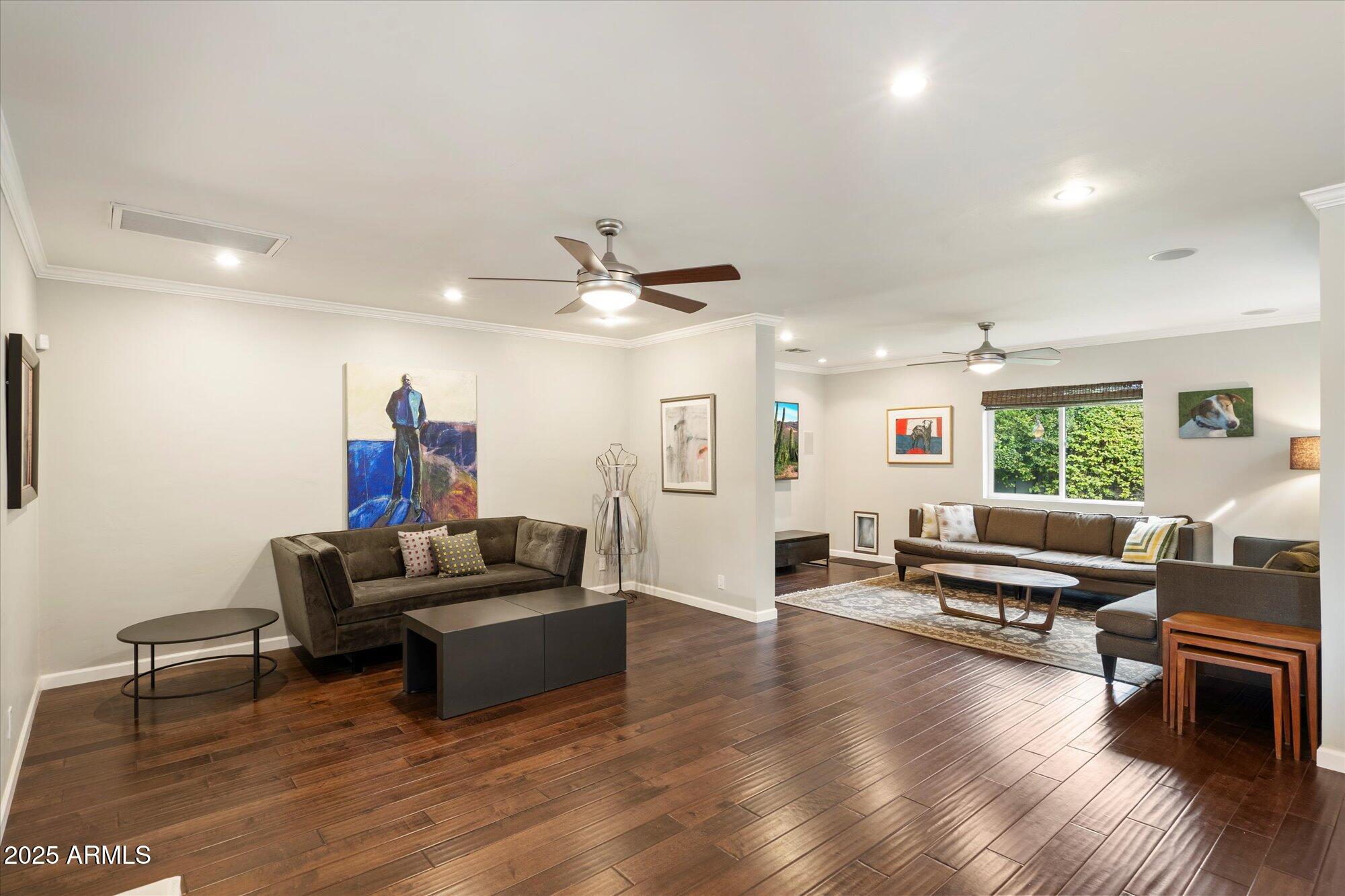 3328 E TURNEY Avenue