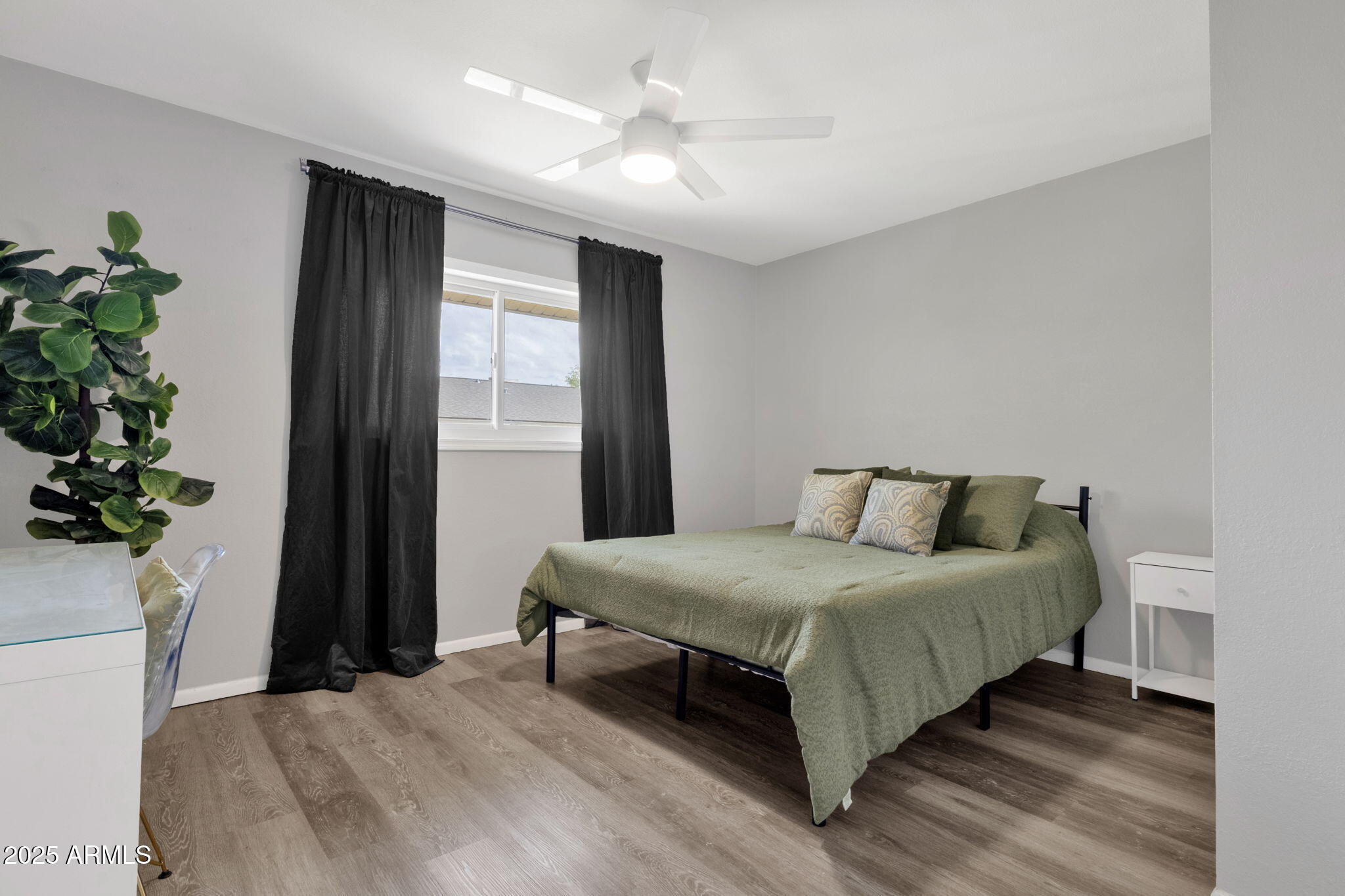 8430 E MONTEBELLO Avenue