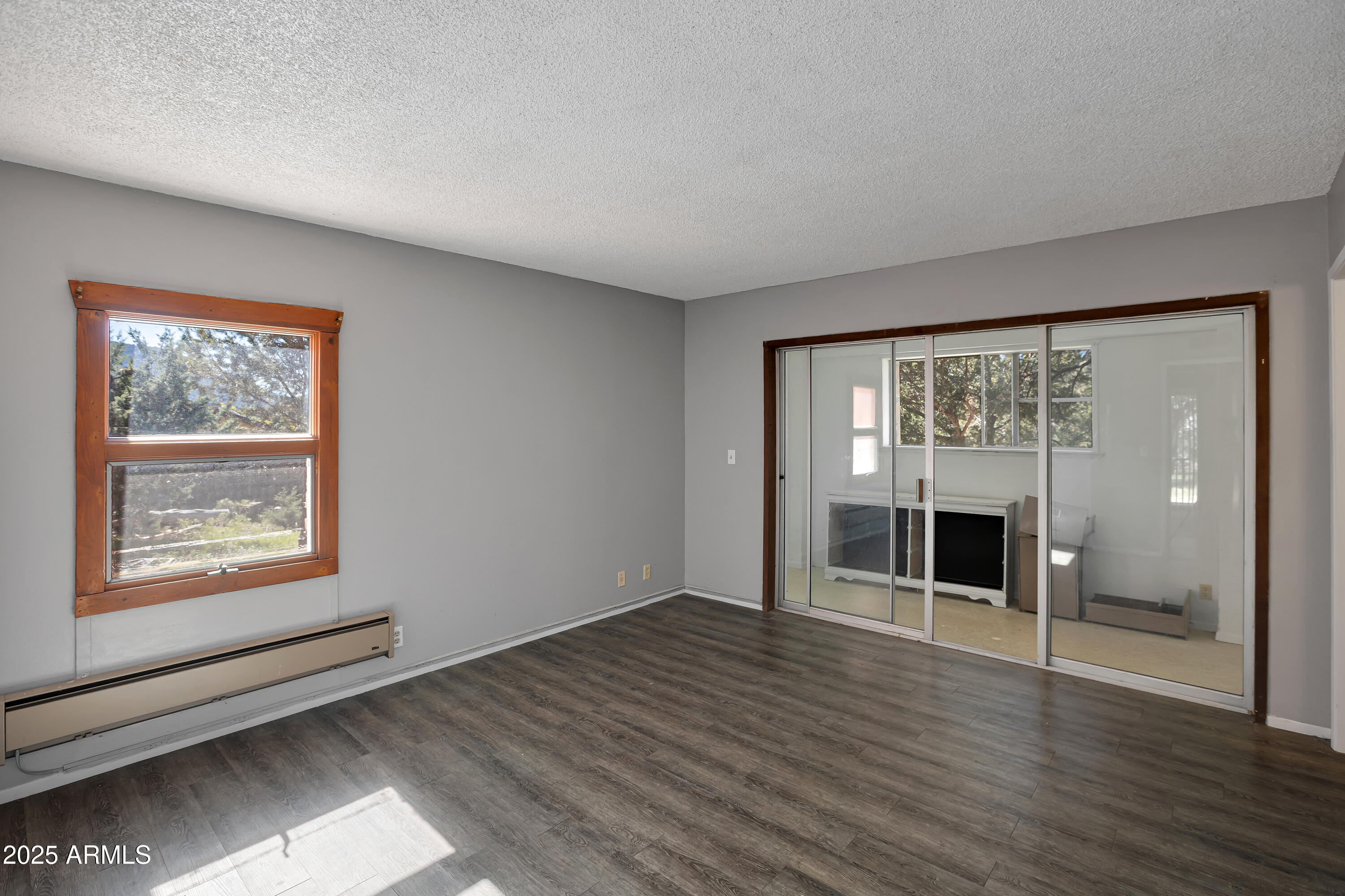 255 QUAIL HOLLOW Drive