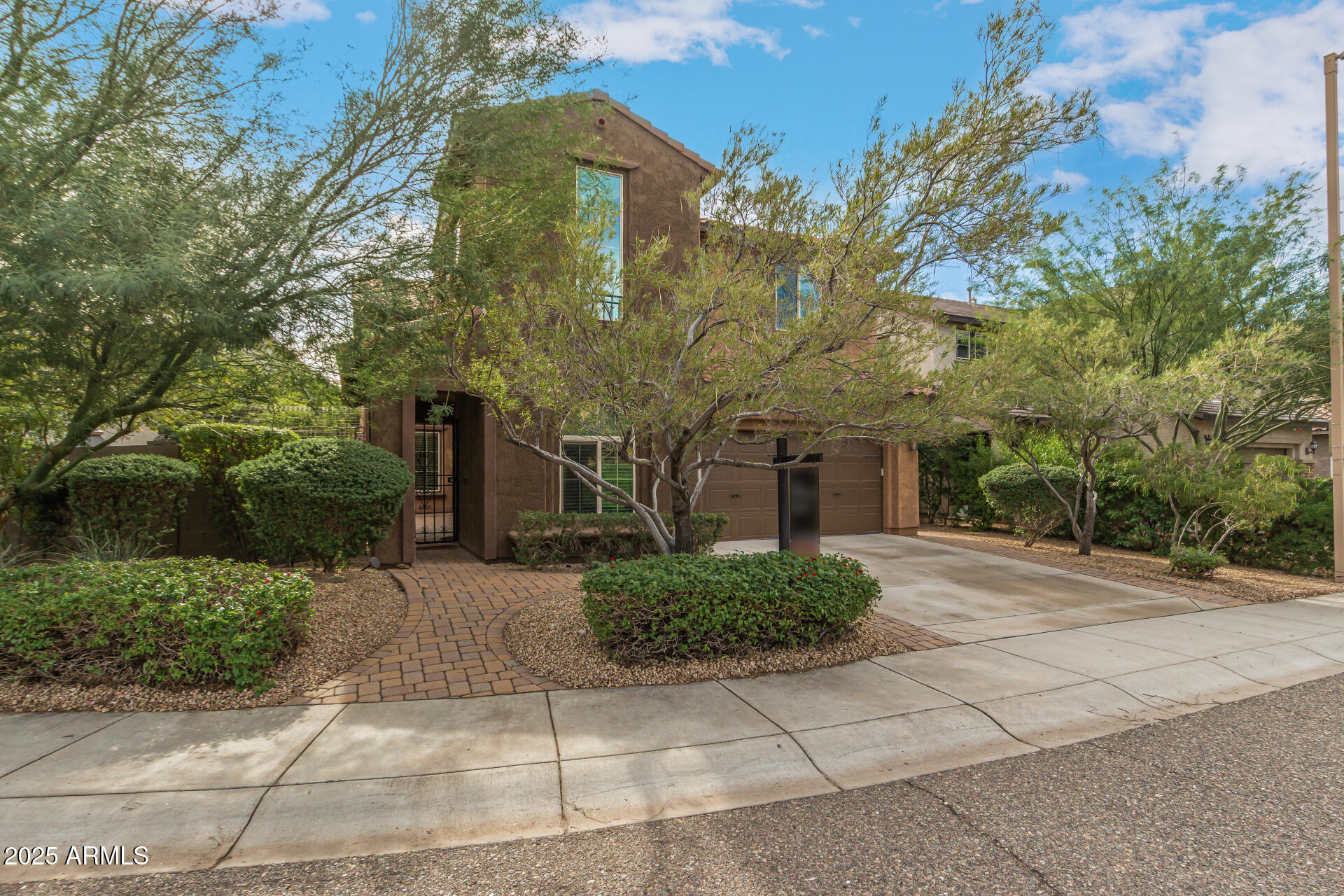 3615 E SALTER Drive