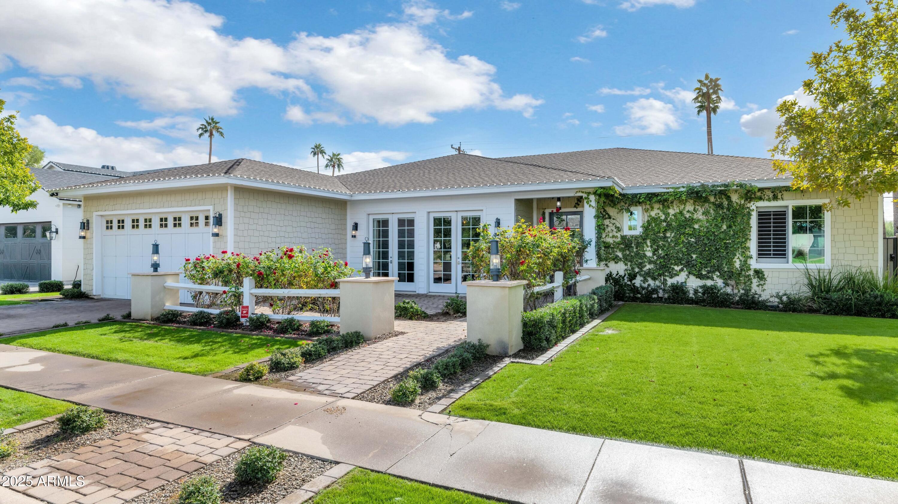 3319 E MEDLOCK Drive