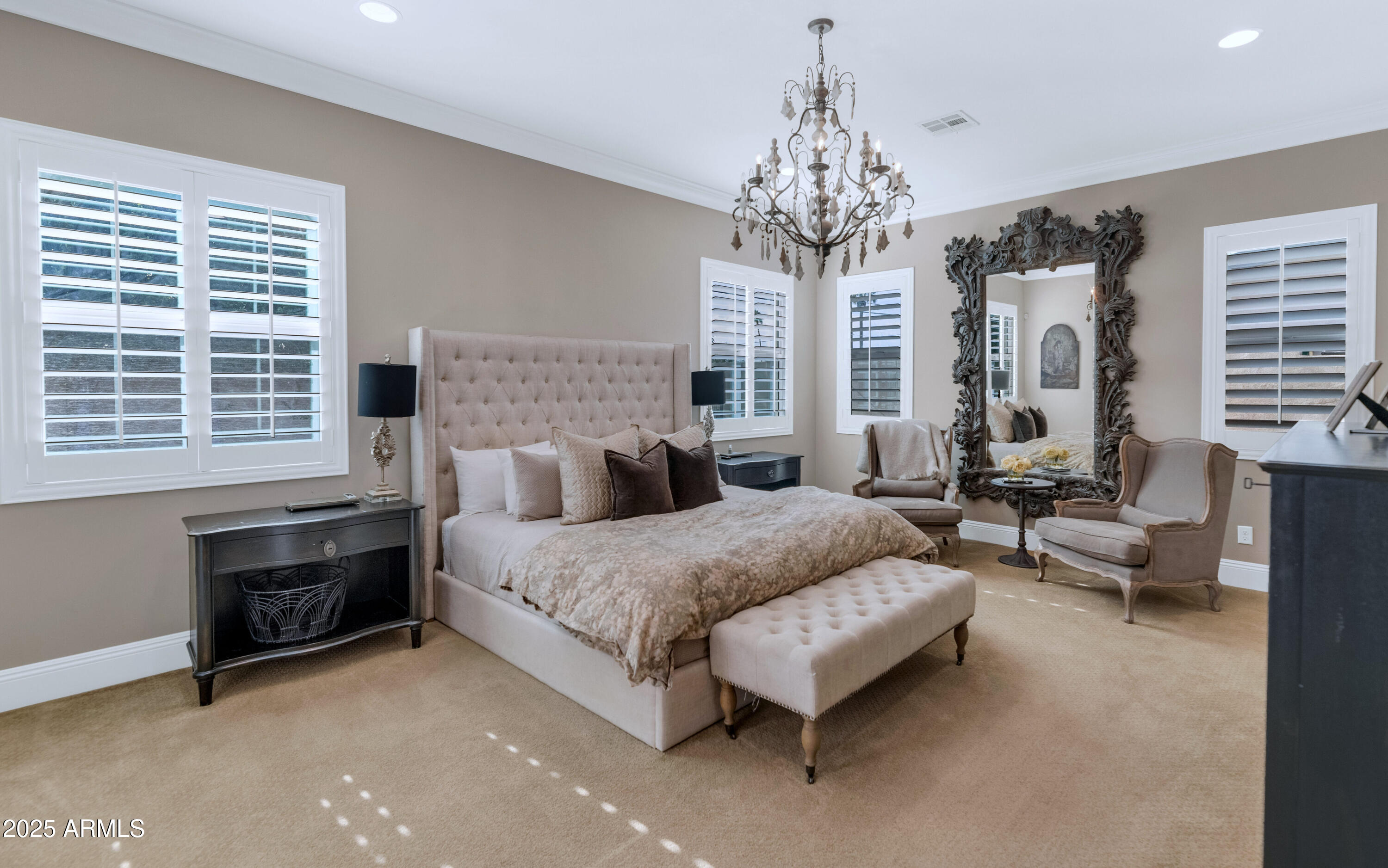 3319 E MEDLOCK Drive