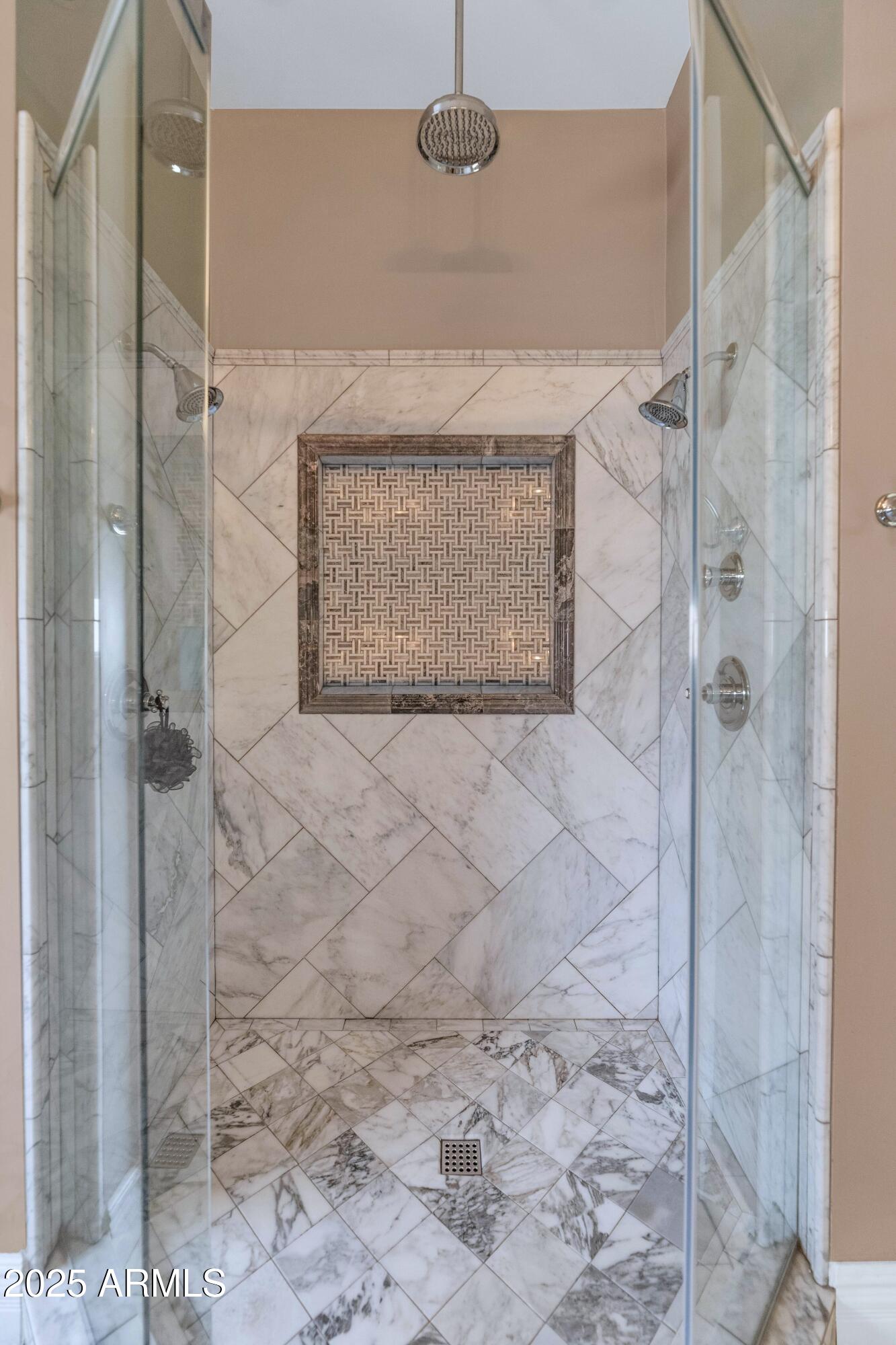 3319 E MEDLOCK Drive