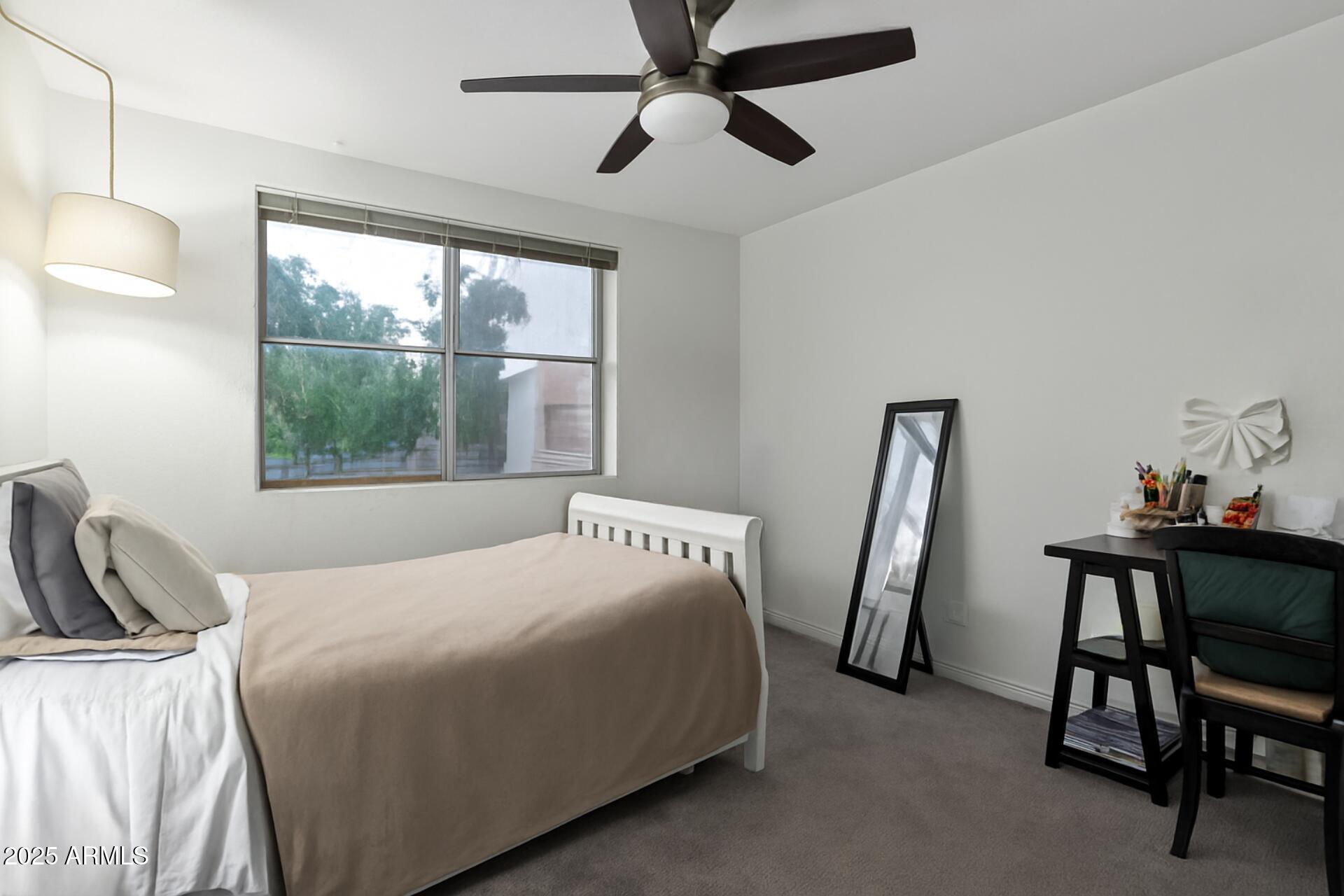 1717 E UNION HILLS Drive 1054