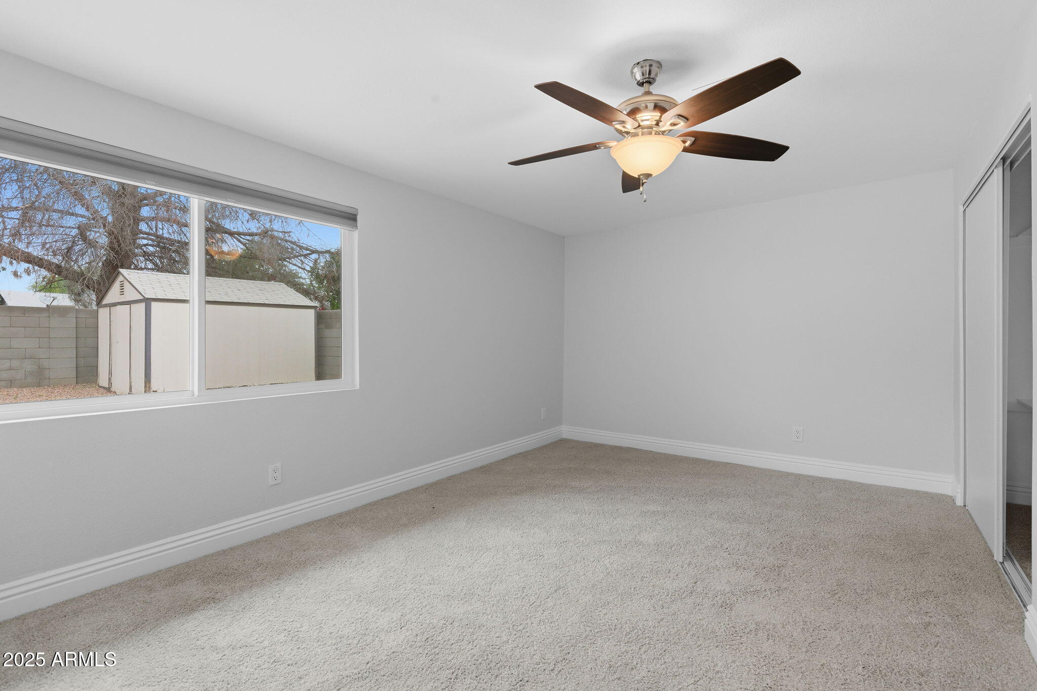 2030 W PORTOBELLO Avenue