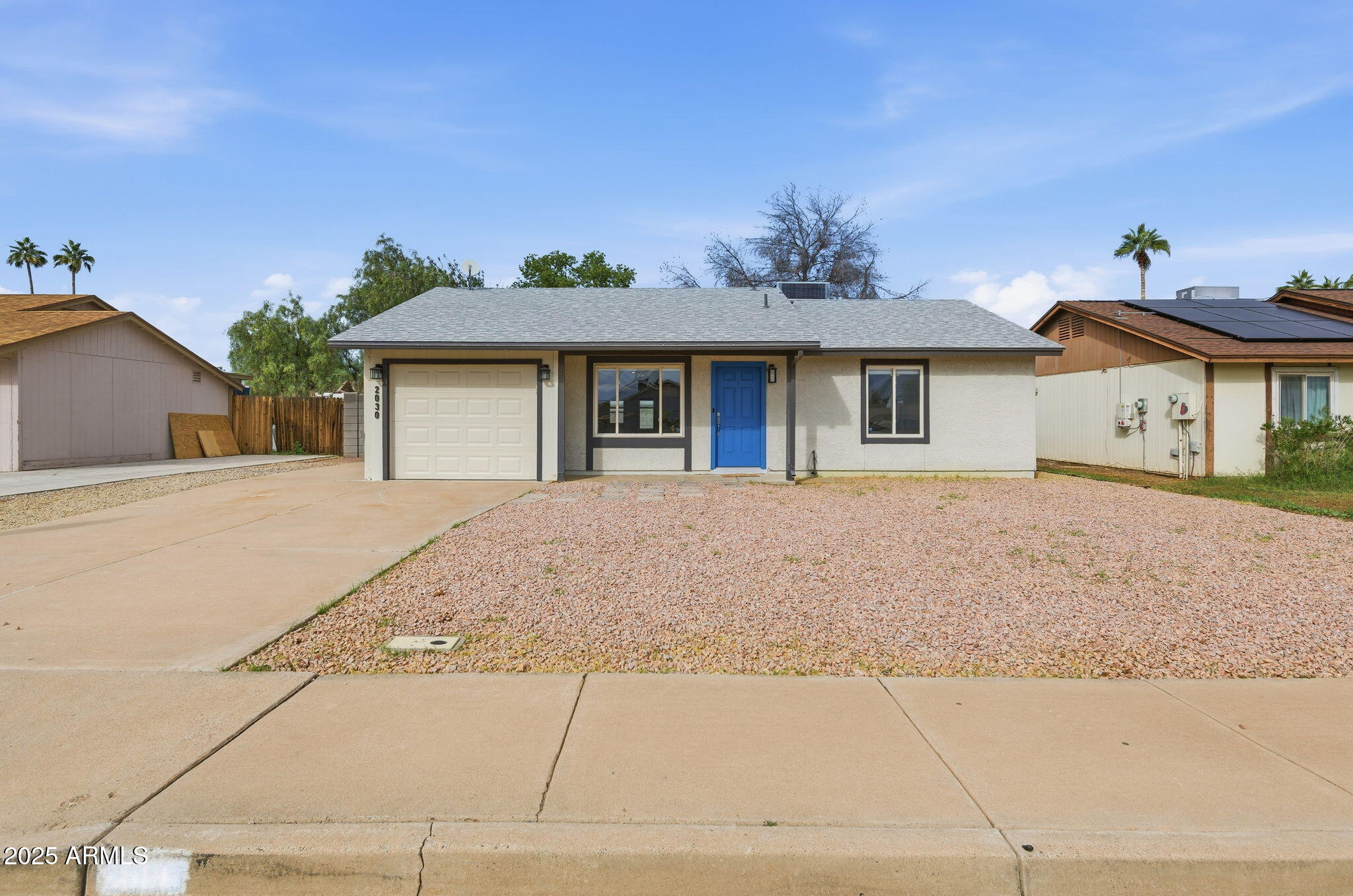 2030 W PORTOBELLO Avenue