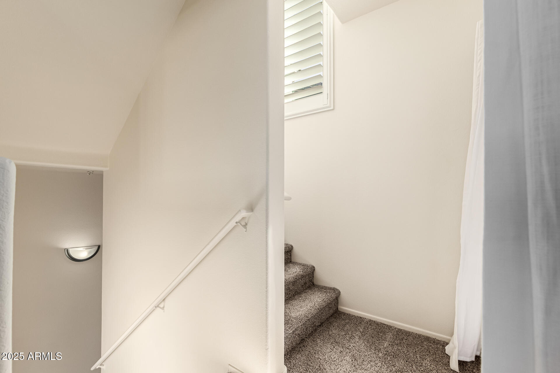 2401 E RIO SALADO Parkway 1048