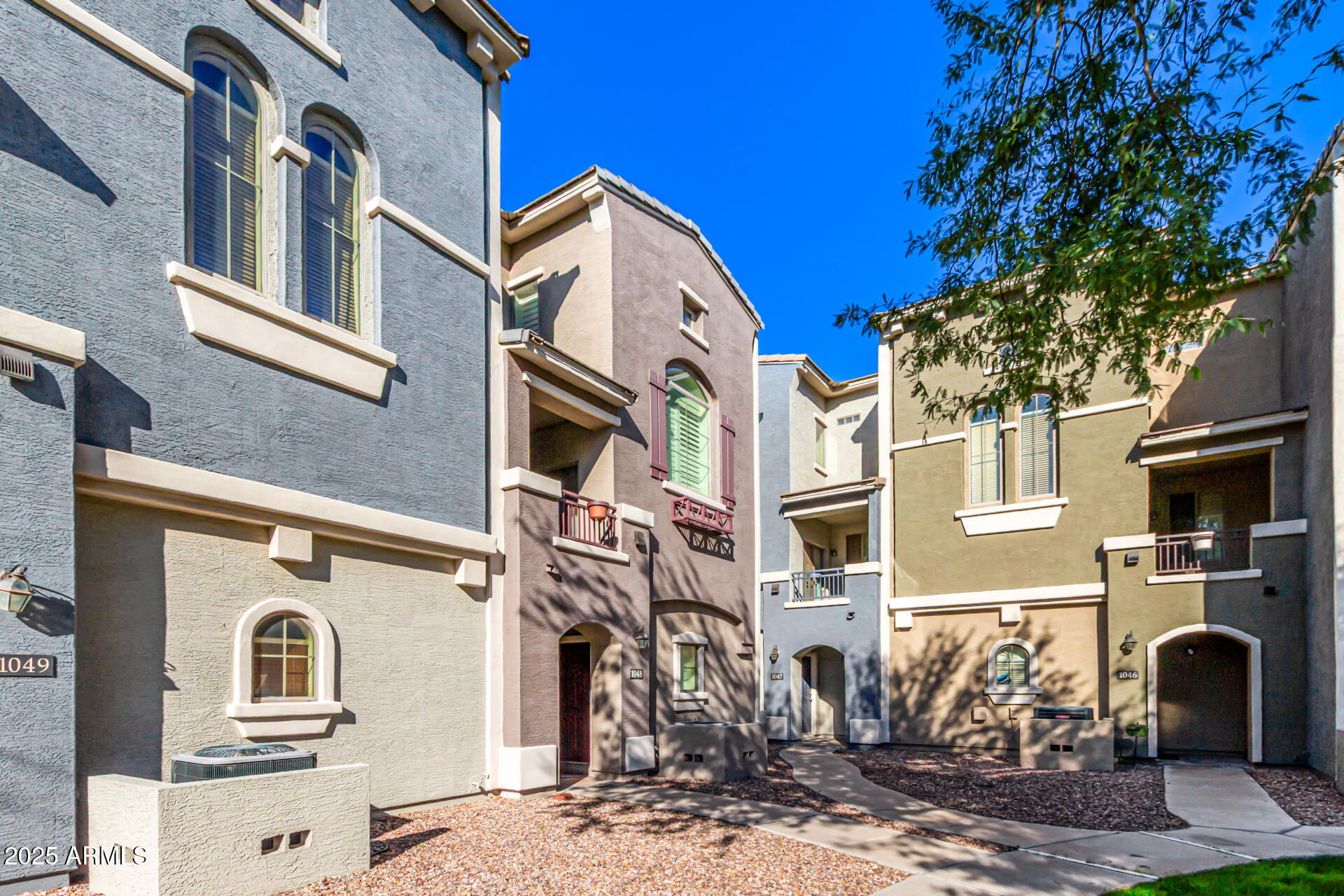 2401 E RIO SALADO Parkway 1048