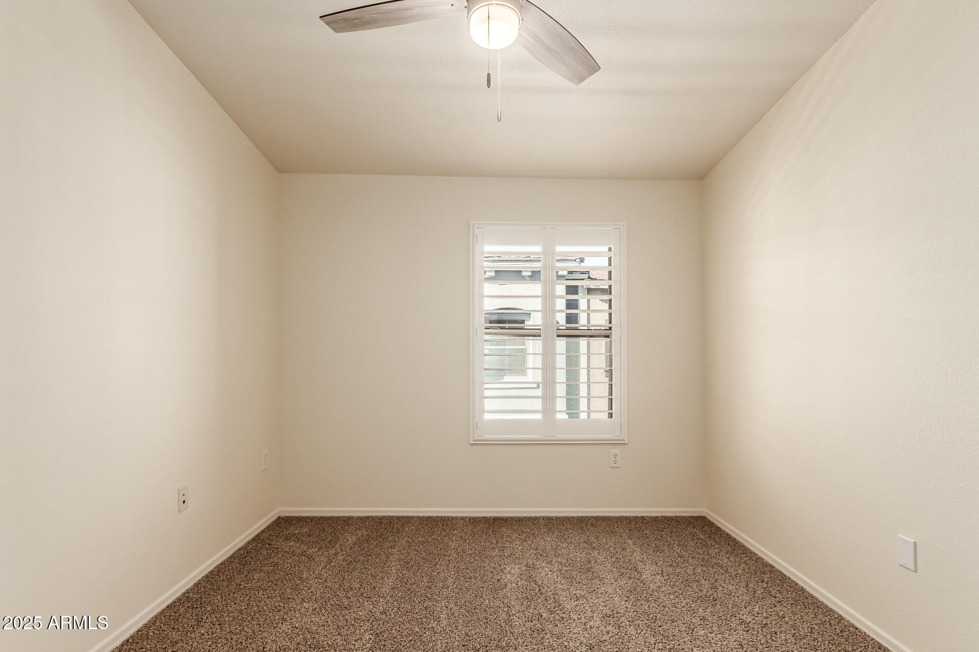 2401 E RIO SALADO Parkway 1048