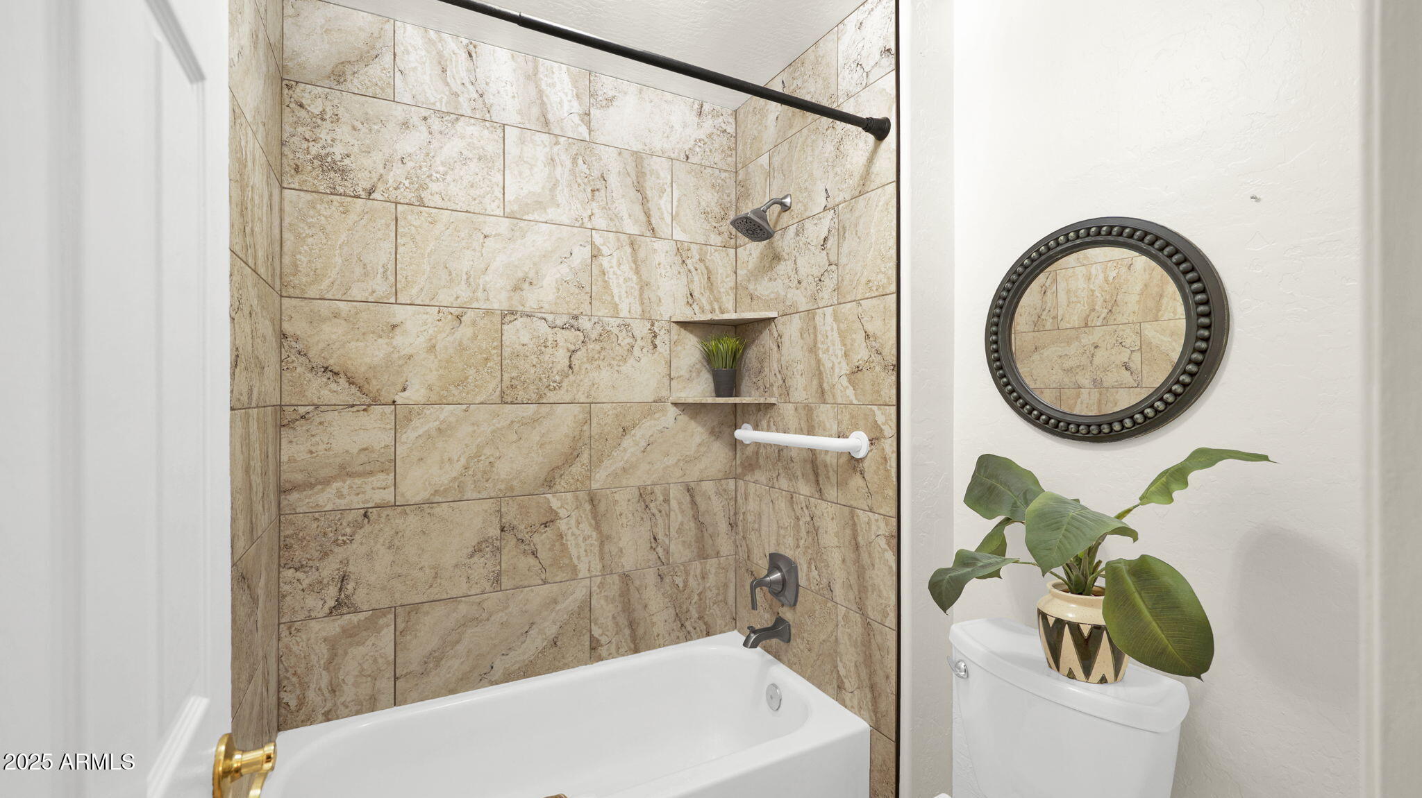 2545 E CATHEDRAL ROCK Drive