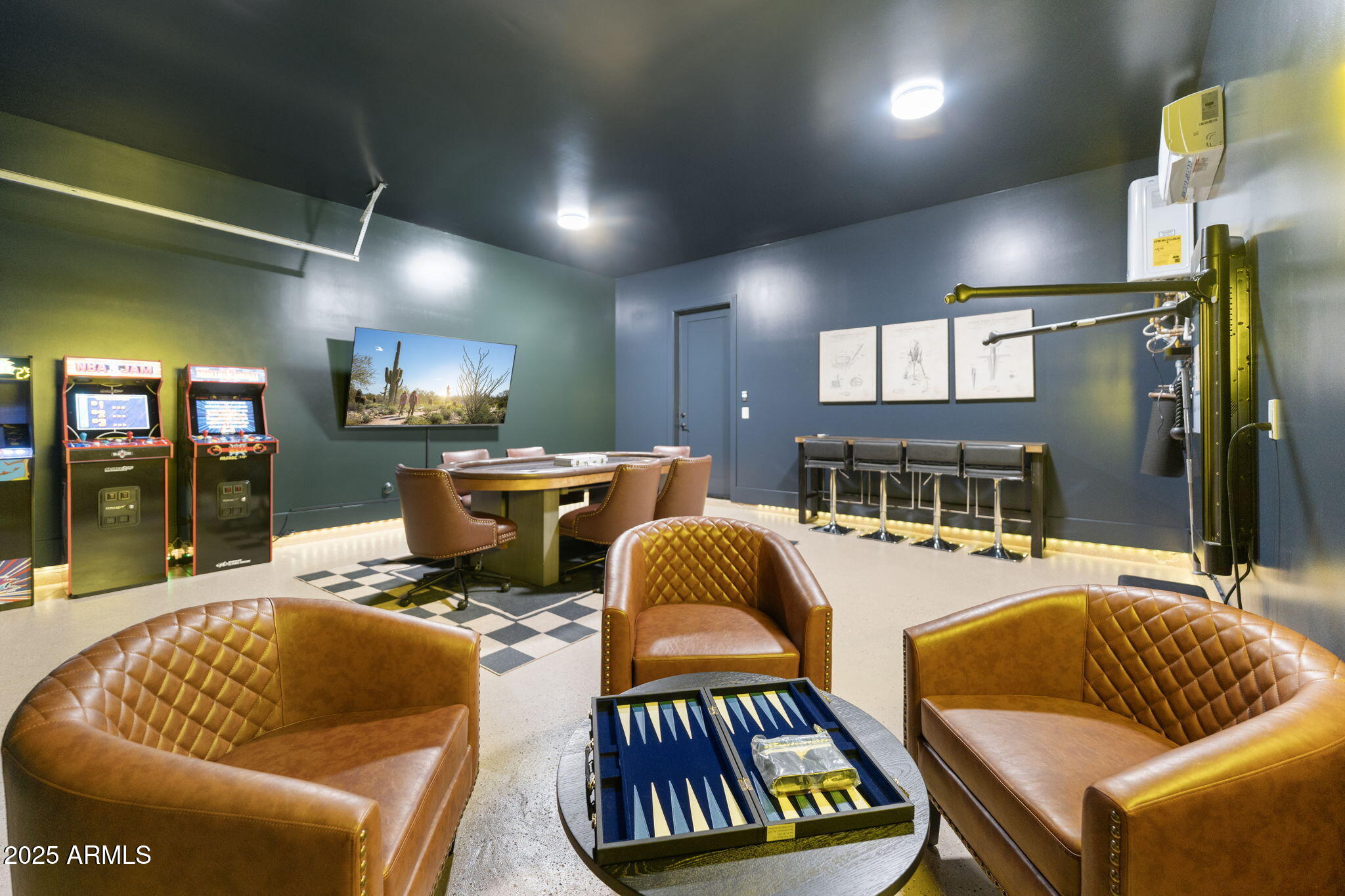 4546 E CAMPBELL Avenue