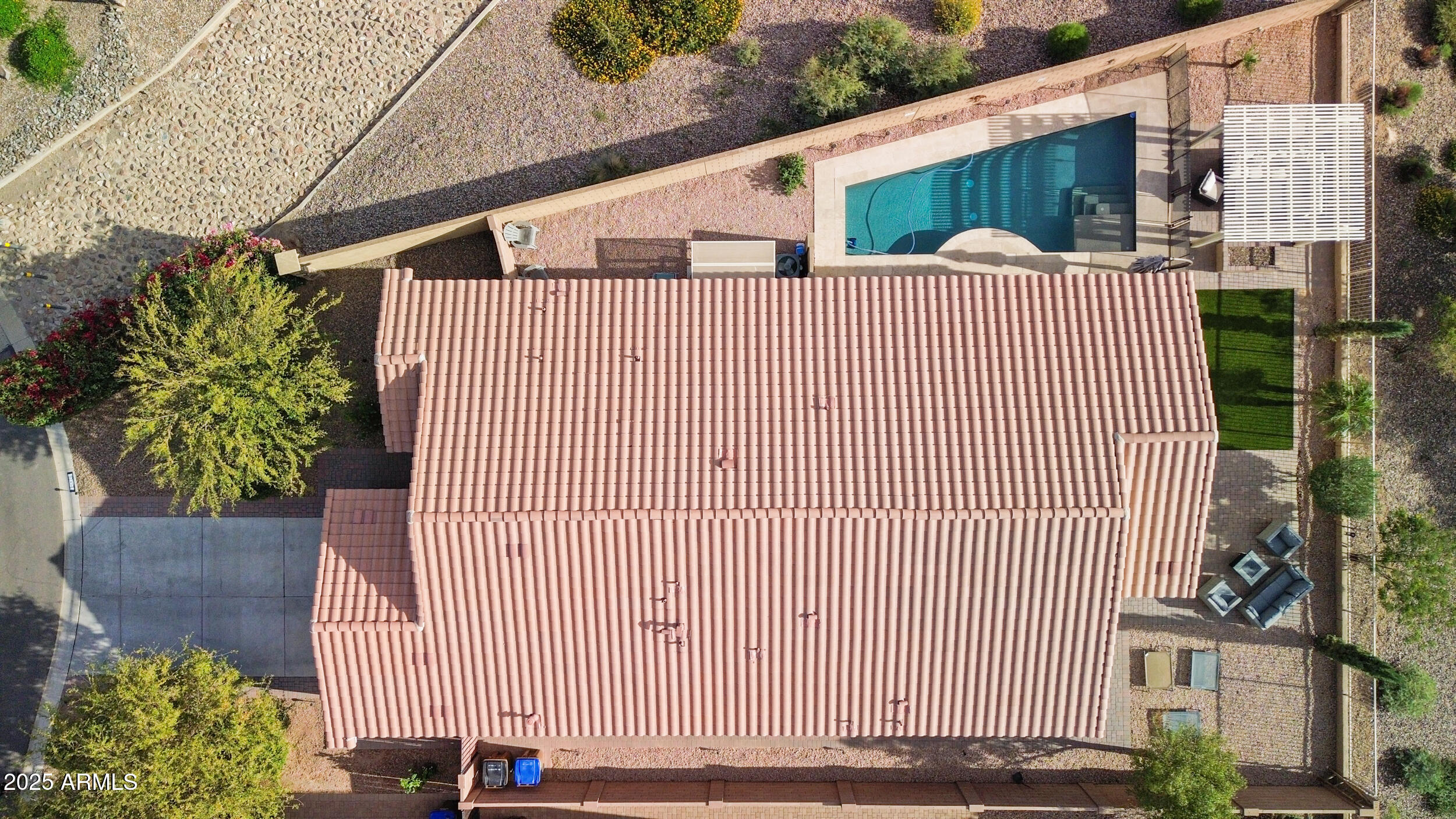 37104 N BIG BEND Road