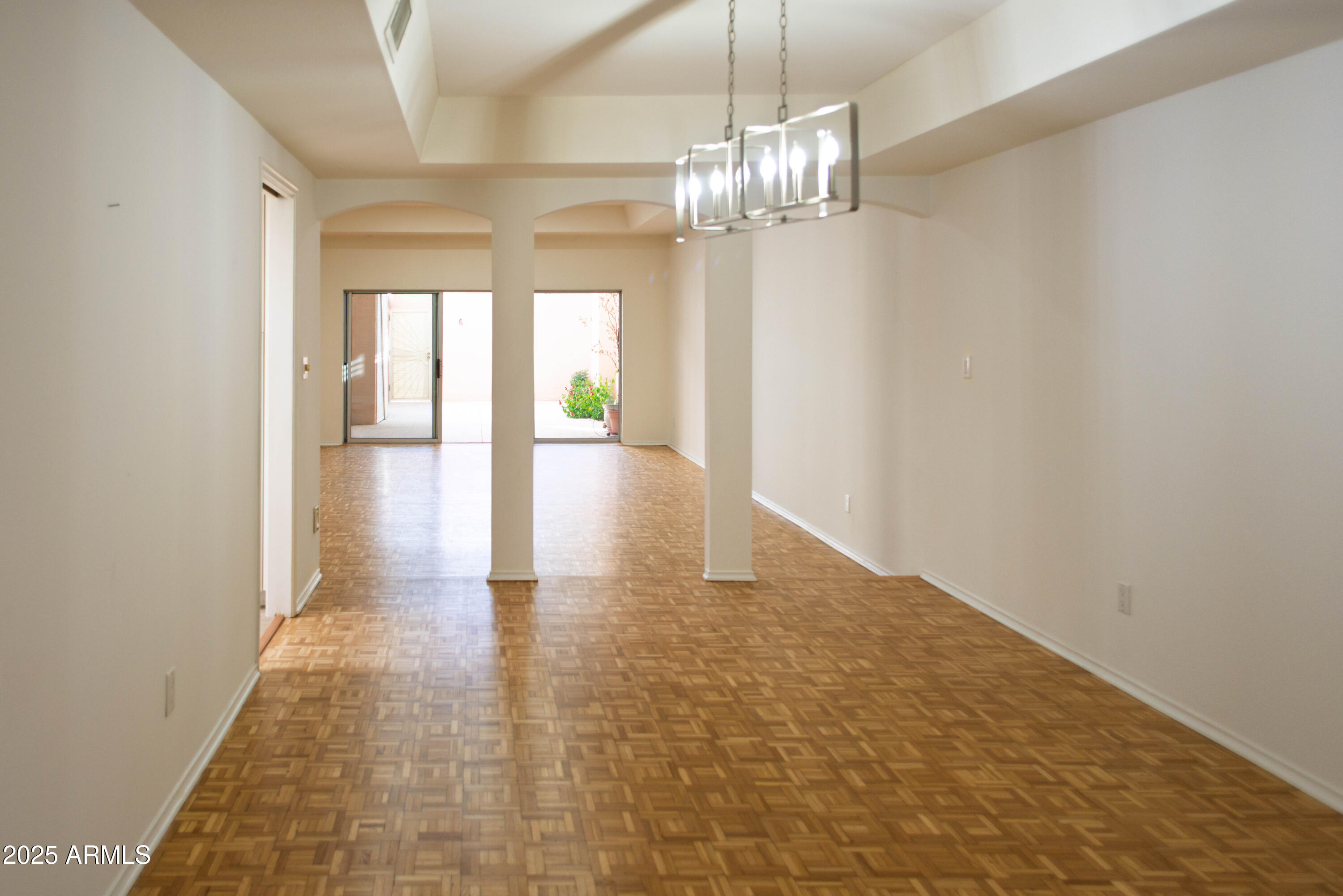 6945 E GLENROSA Avenue