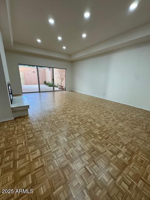 6945 E GLENROSA Avenue