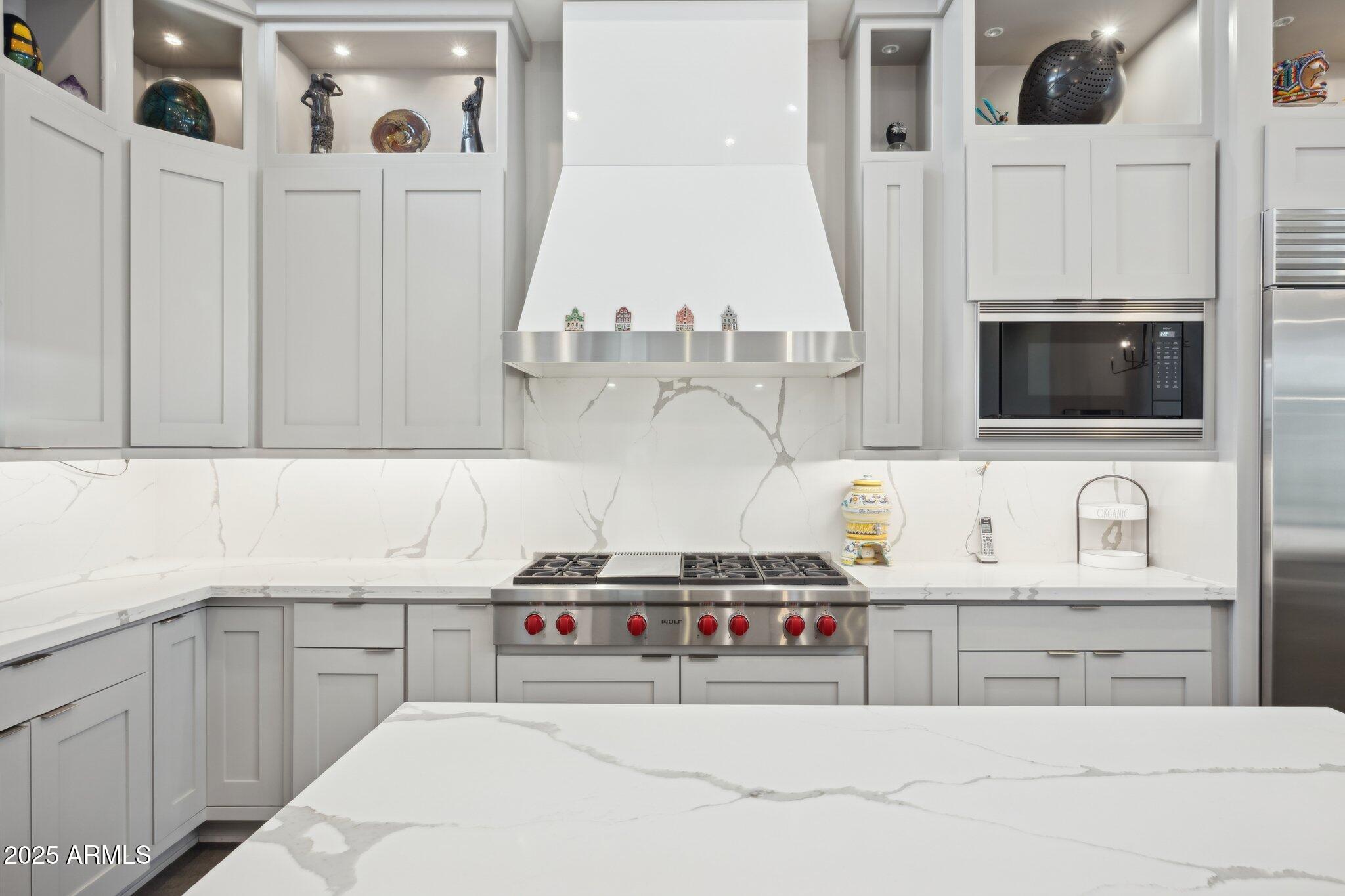 5237 E MONTGOMERY Road