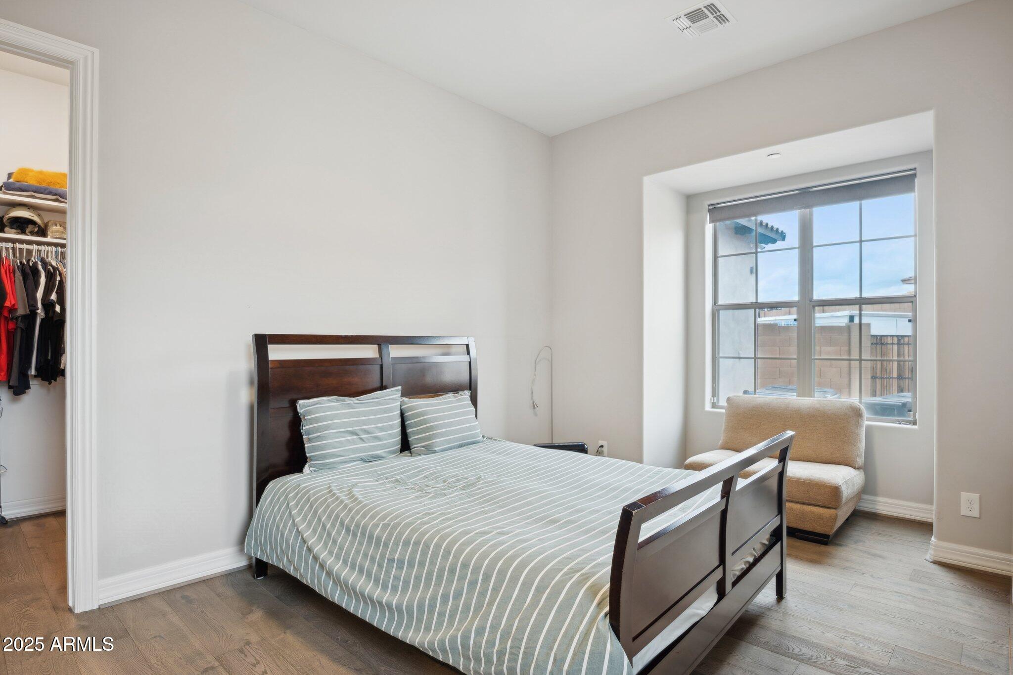 5237 E MONTGOMERY Road