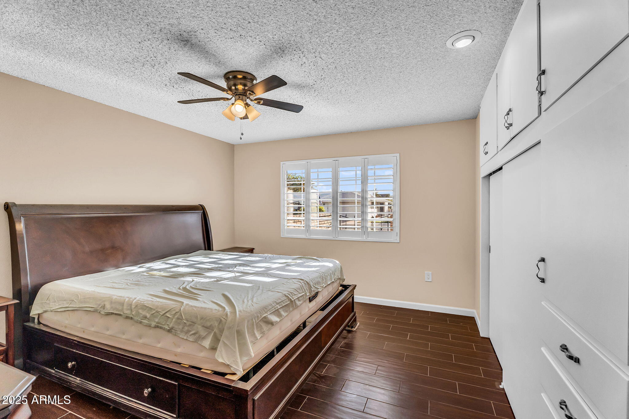 13621 N EMBERWOOD Drive