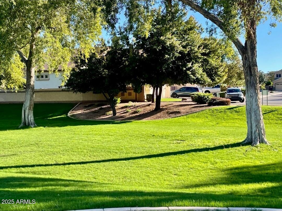 1938 E LOS ALAMOS Street