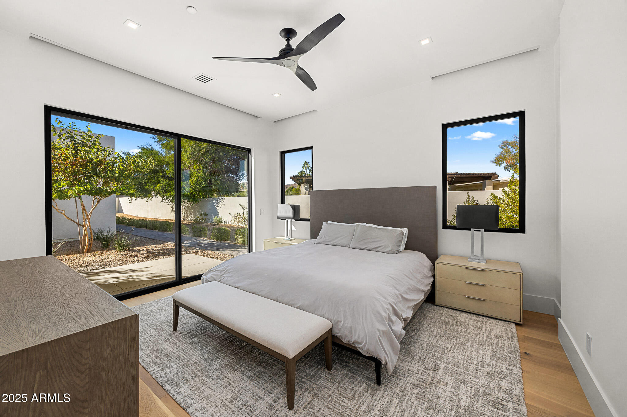 5800 N MONTE VISTA Drive