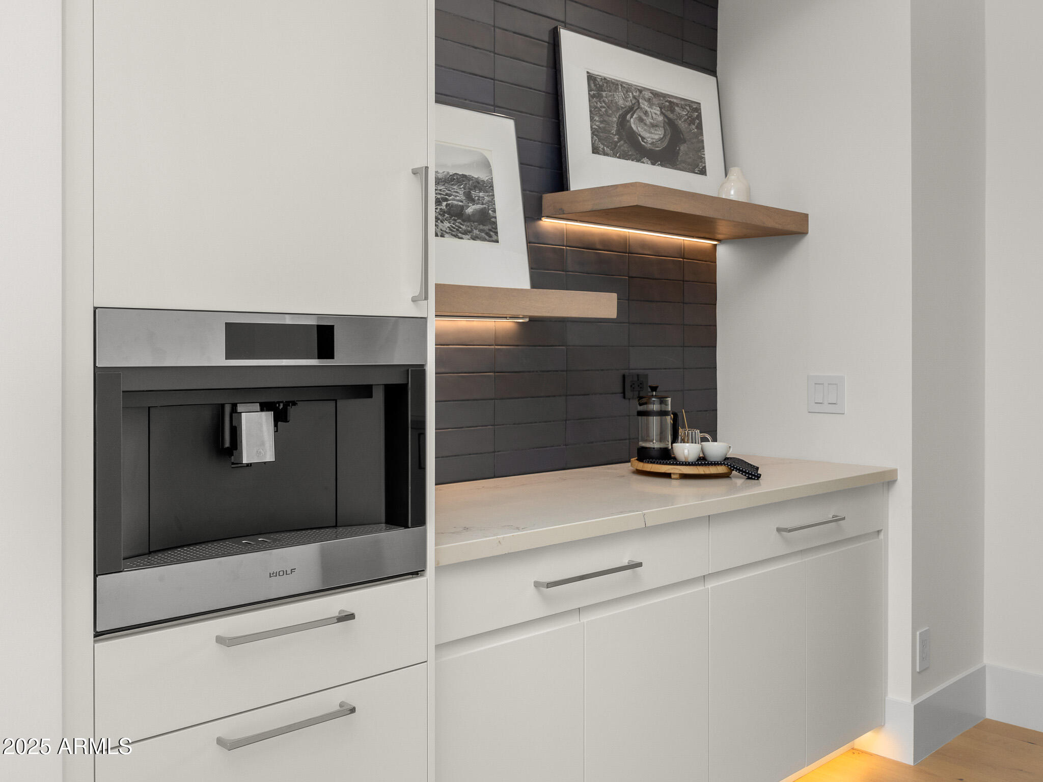 5800 N MONTE VISTA Drive