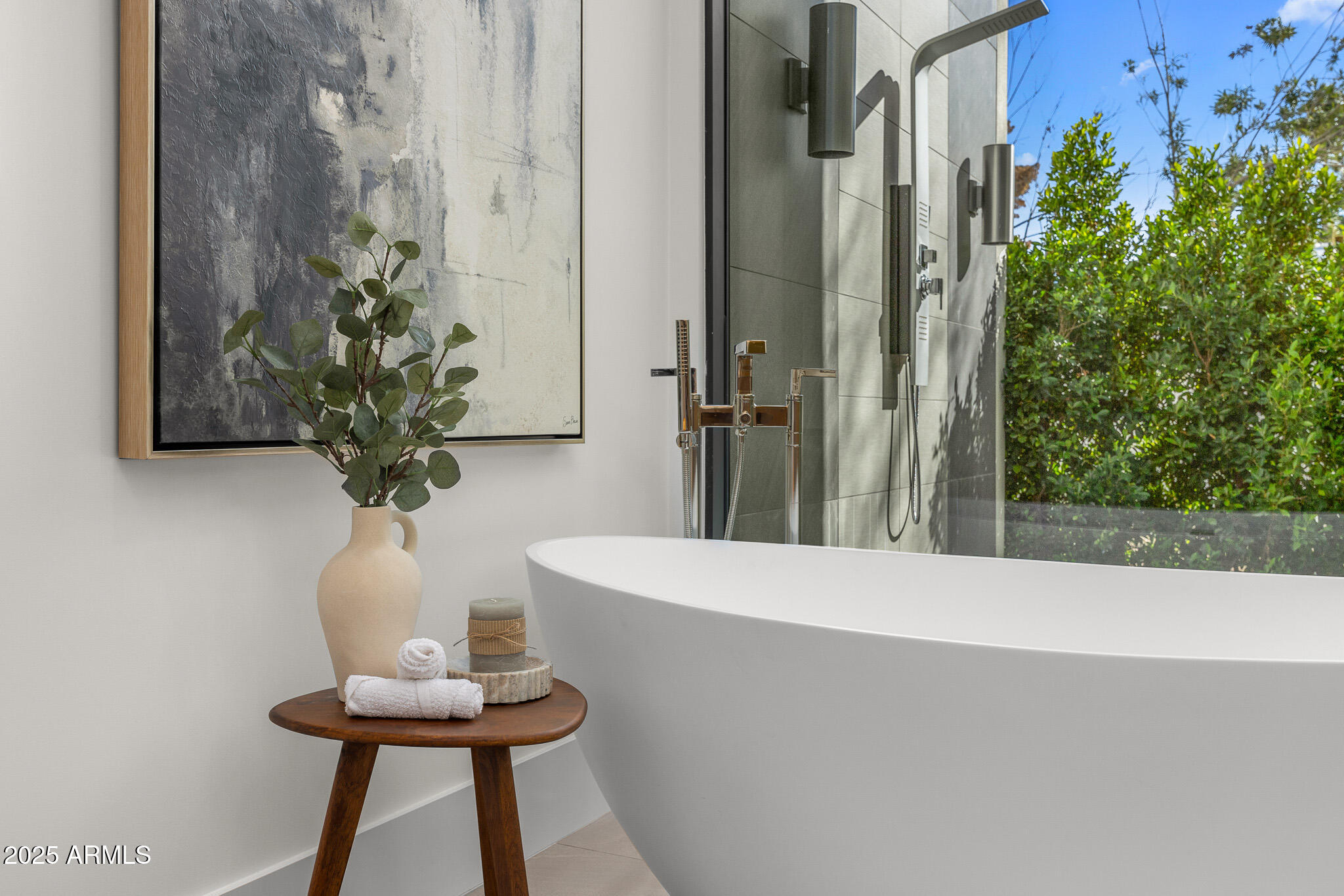 5800 N MONTE VISTA Drive