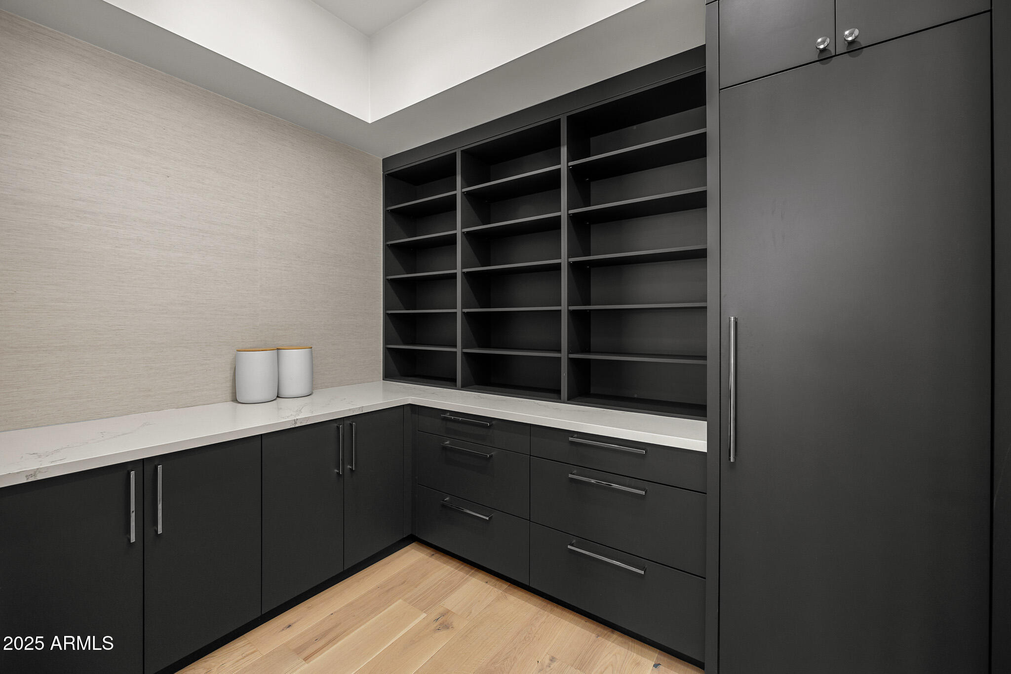 5800 N MONTE VISTA Drive