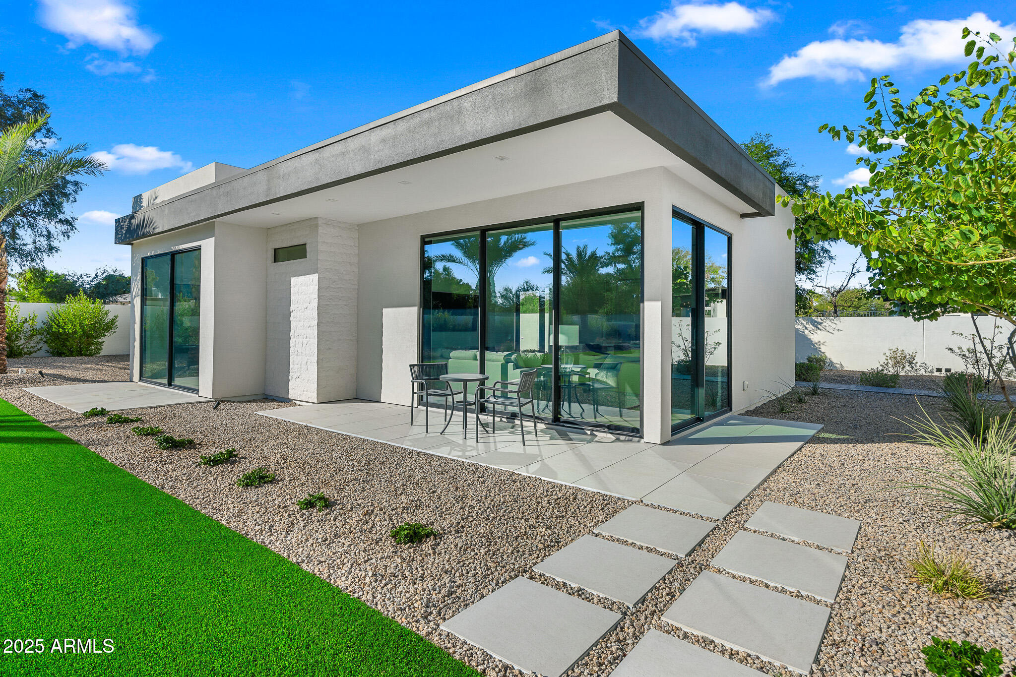 5800 N MONTE VISTA Drive