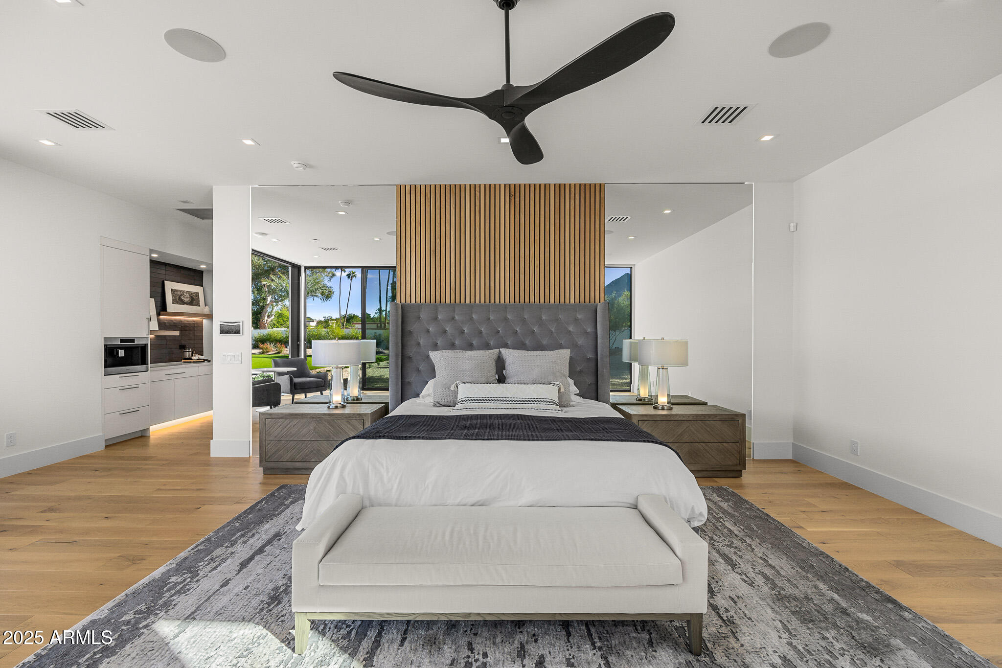 5800 N MONTE VISTA Drive