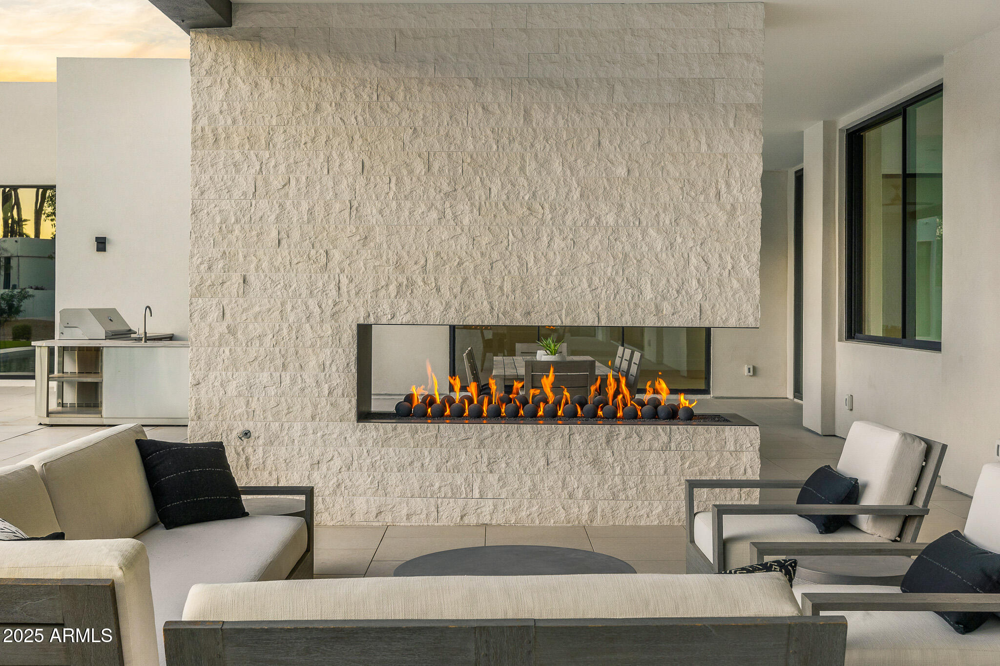 5800 N MONTE VISTA Drive