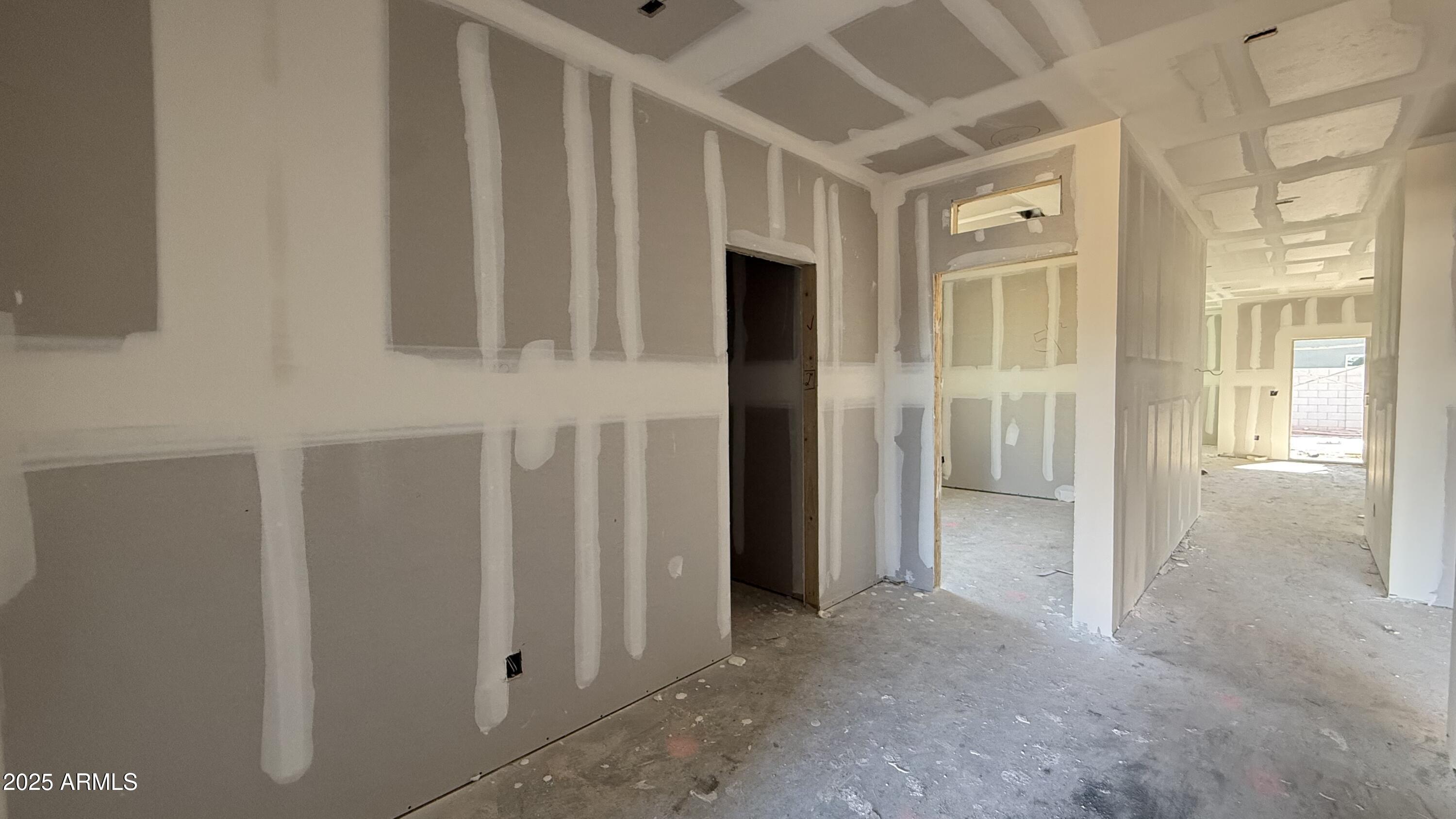 47663 W KENNER Drive