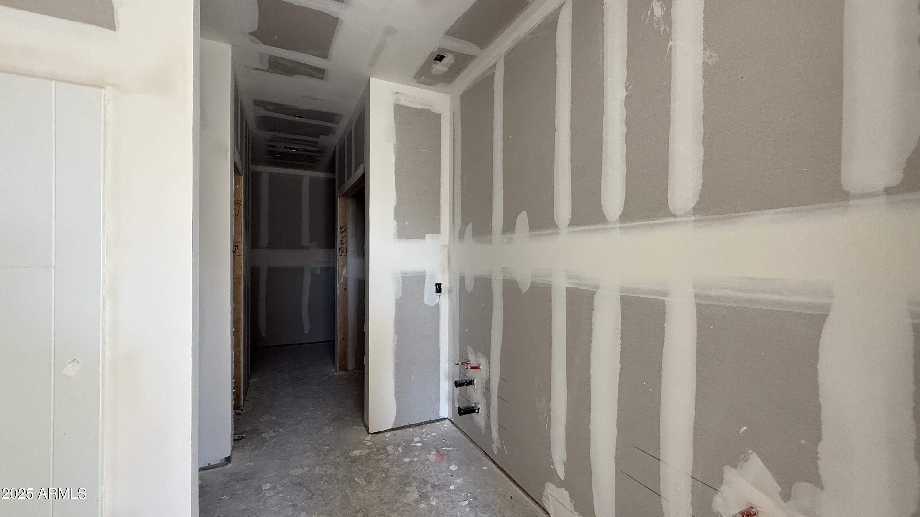 47663 W KENNER Drive