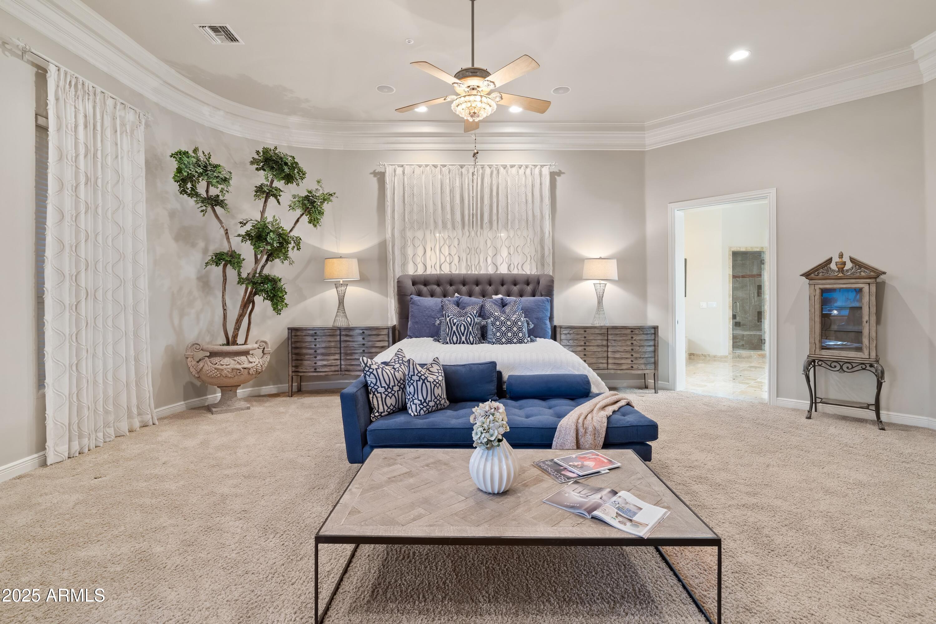 6621 N ARIZONA BILTMORE Circle