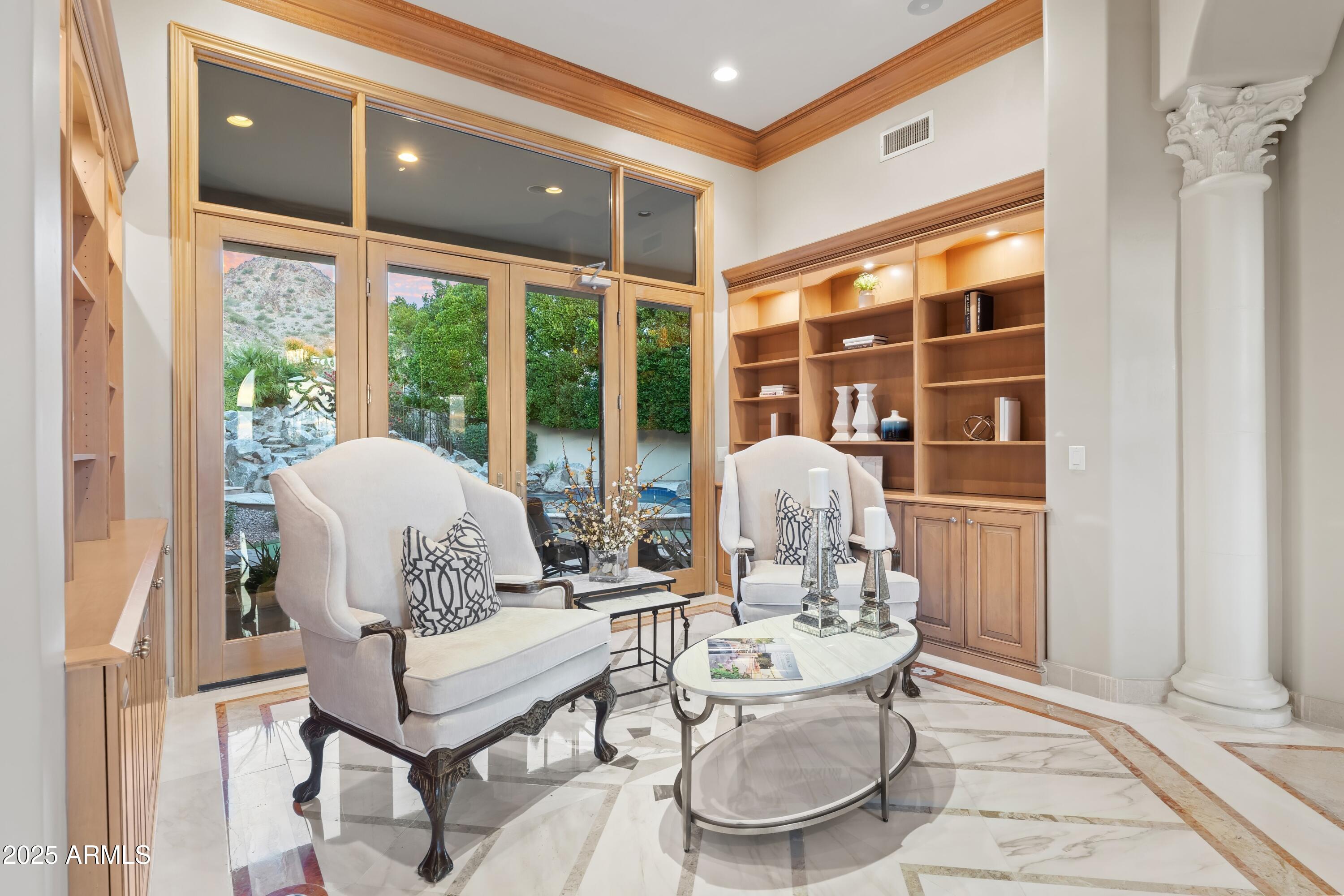 6621 N ARIZONA BILTMORE Circle