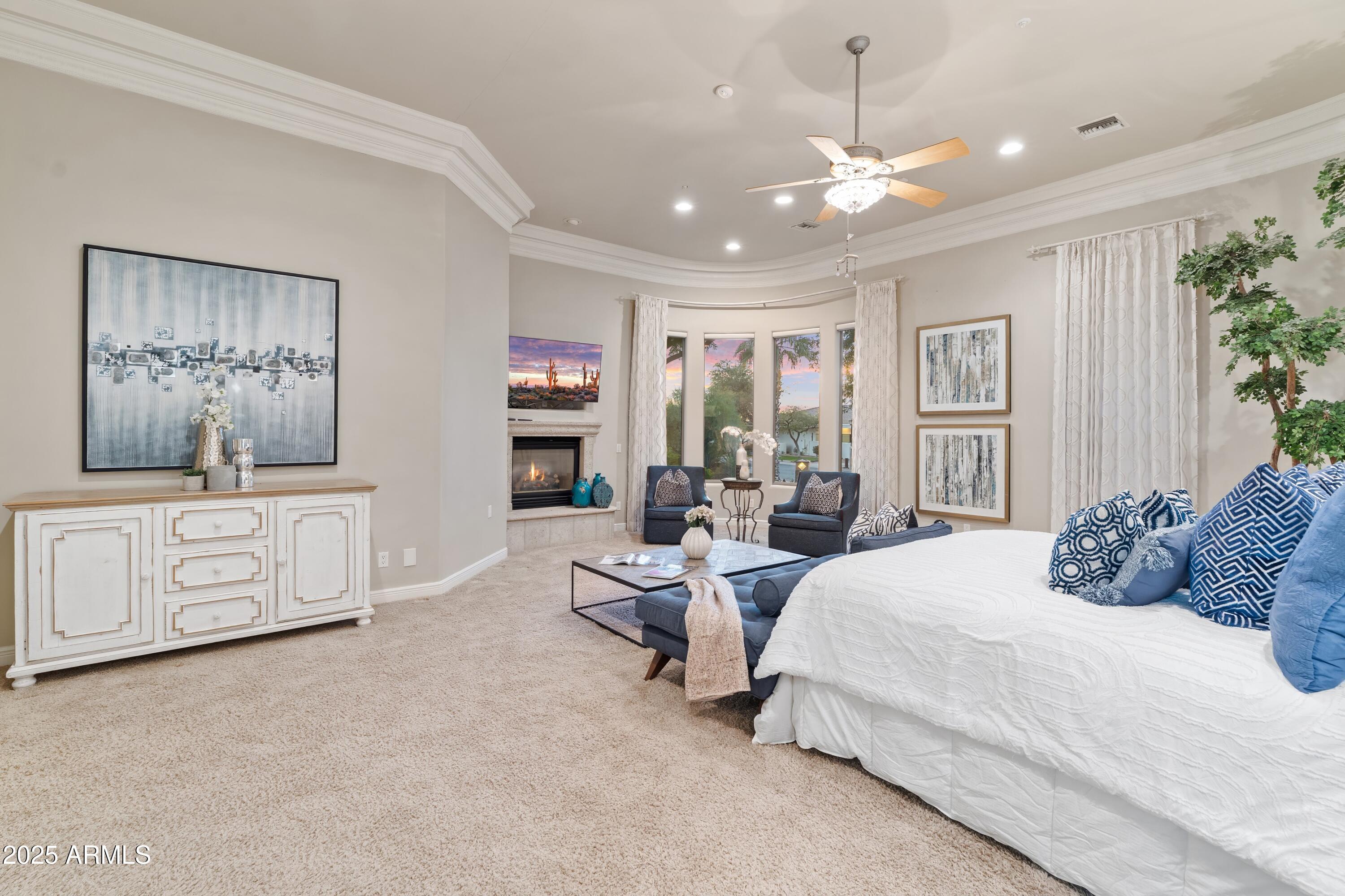 6621 N ARIZONA BILTMORE Circle