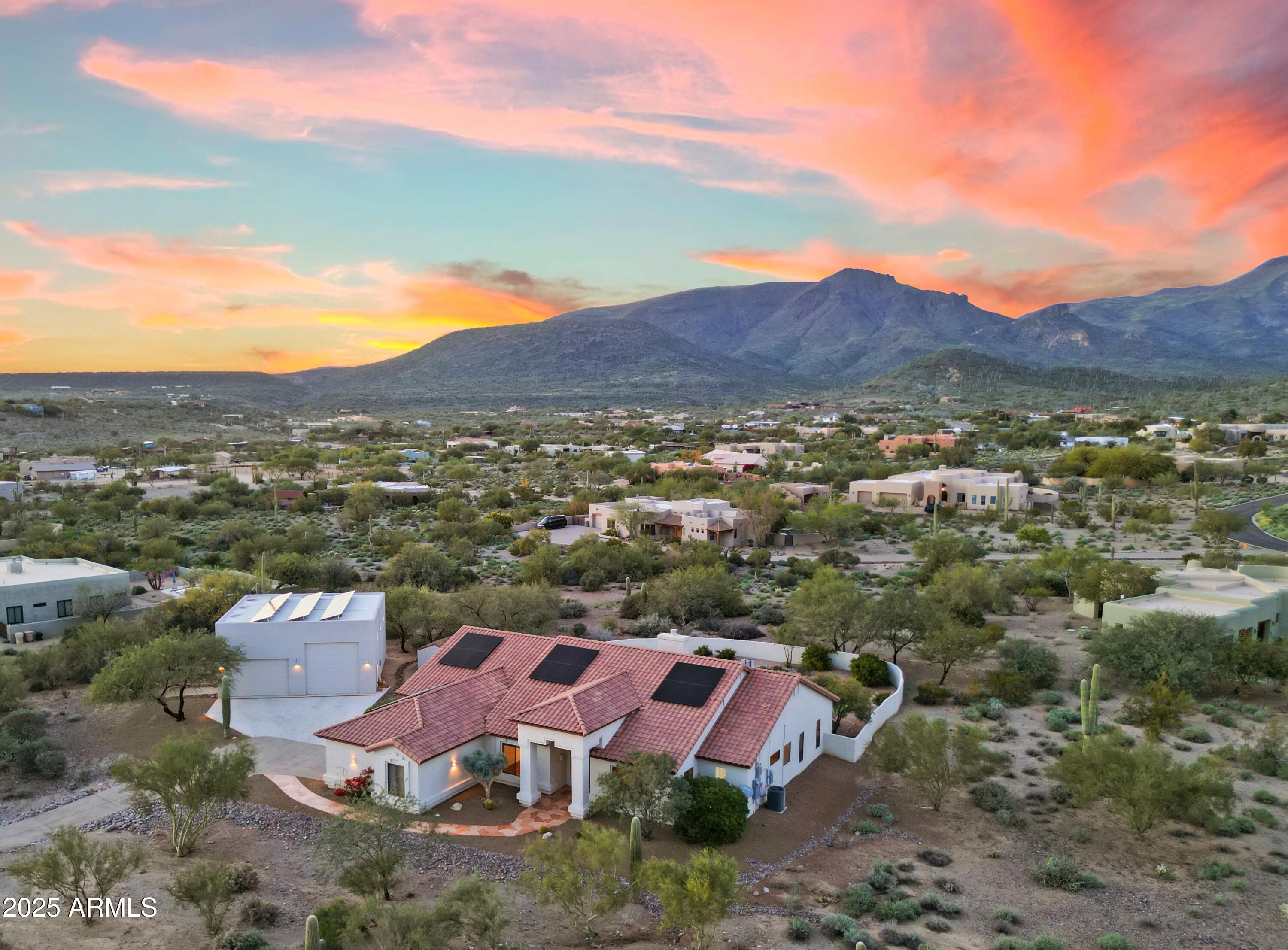 5894 E Hidden Springs Road