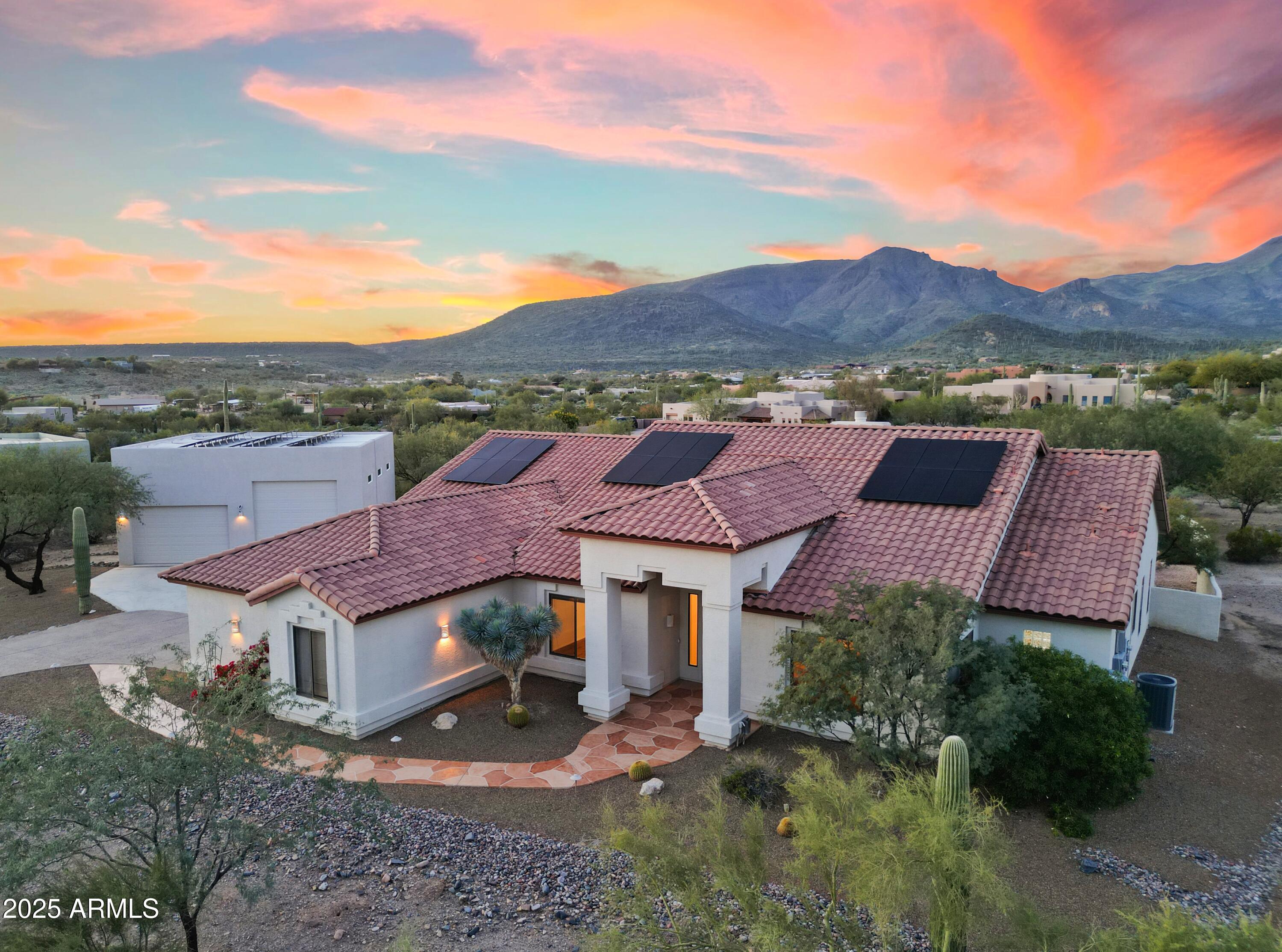 5894 E Hidden Springs Road