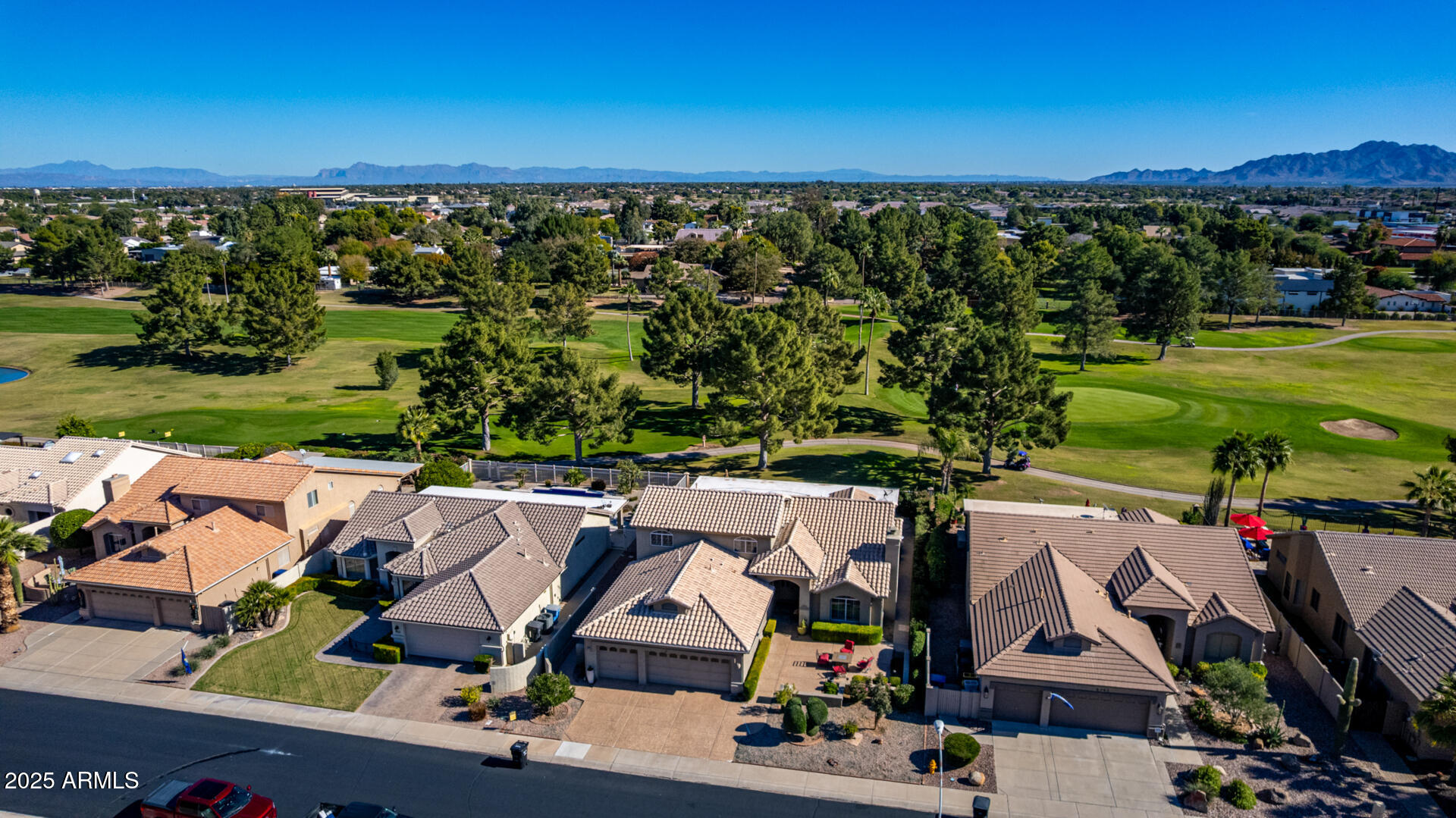 5733 S AMBERWOOD Drive