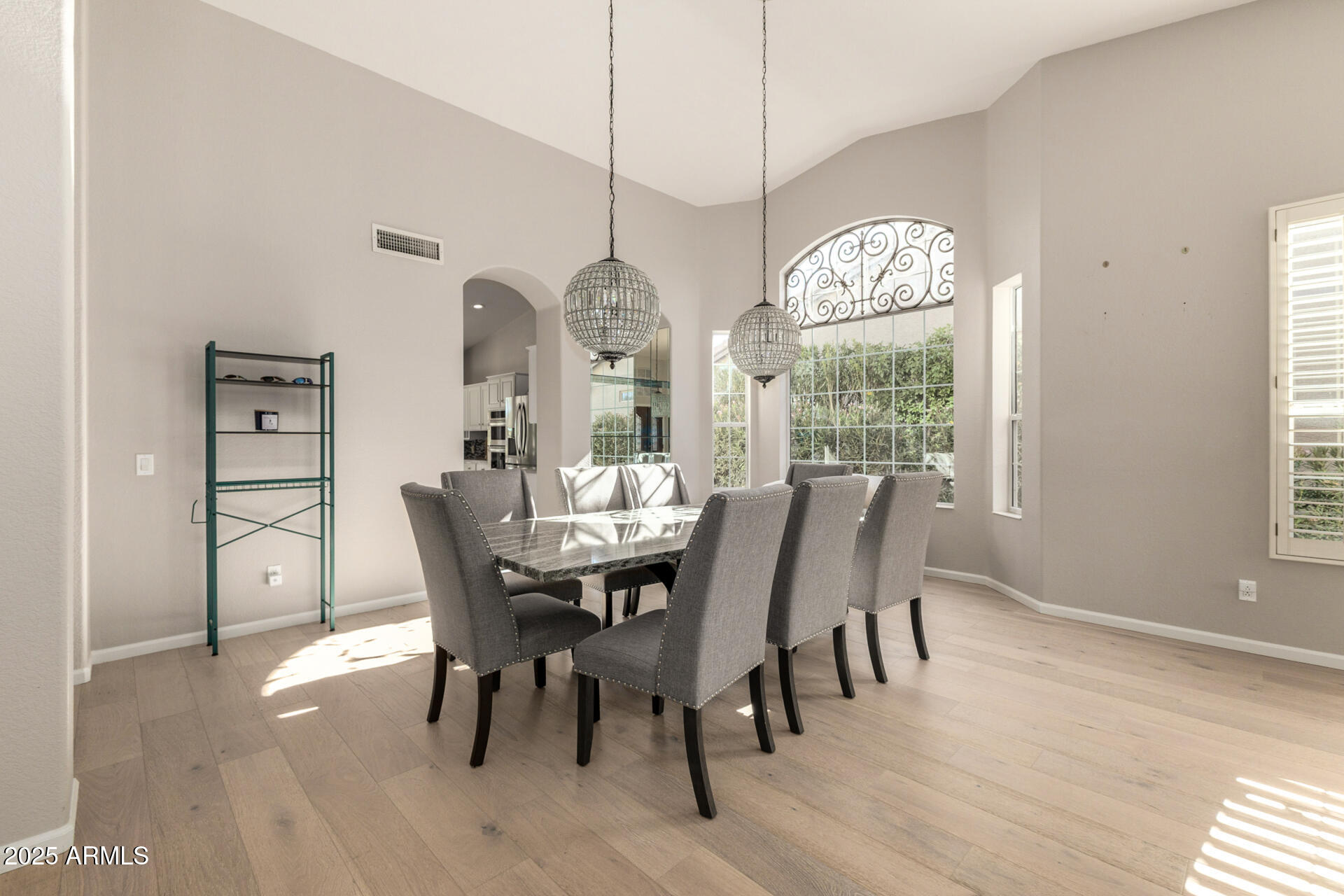 5733 S AMBERWOOD Drive