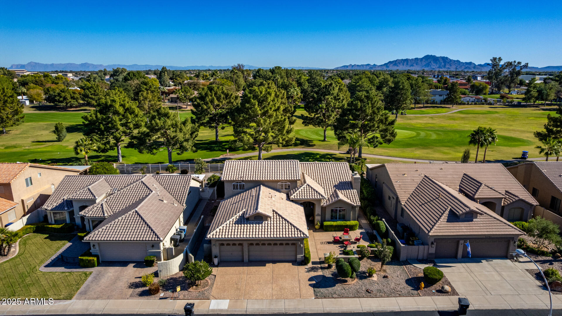 5733 S AMBERWOOD Drive