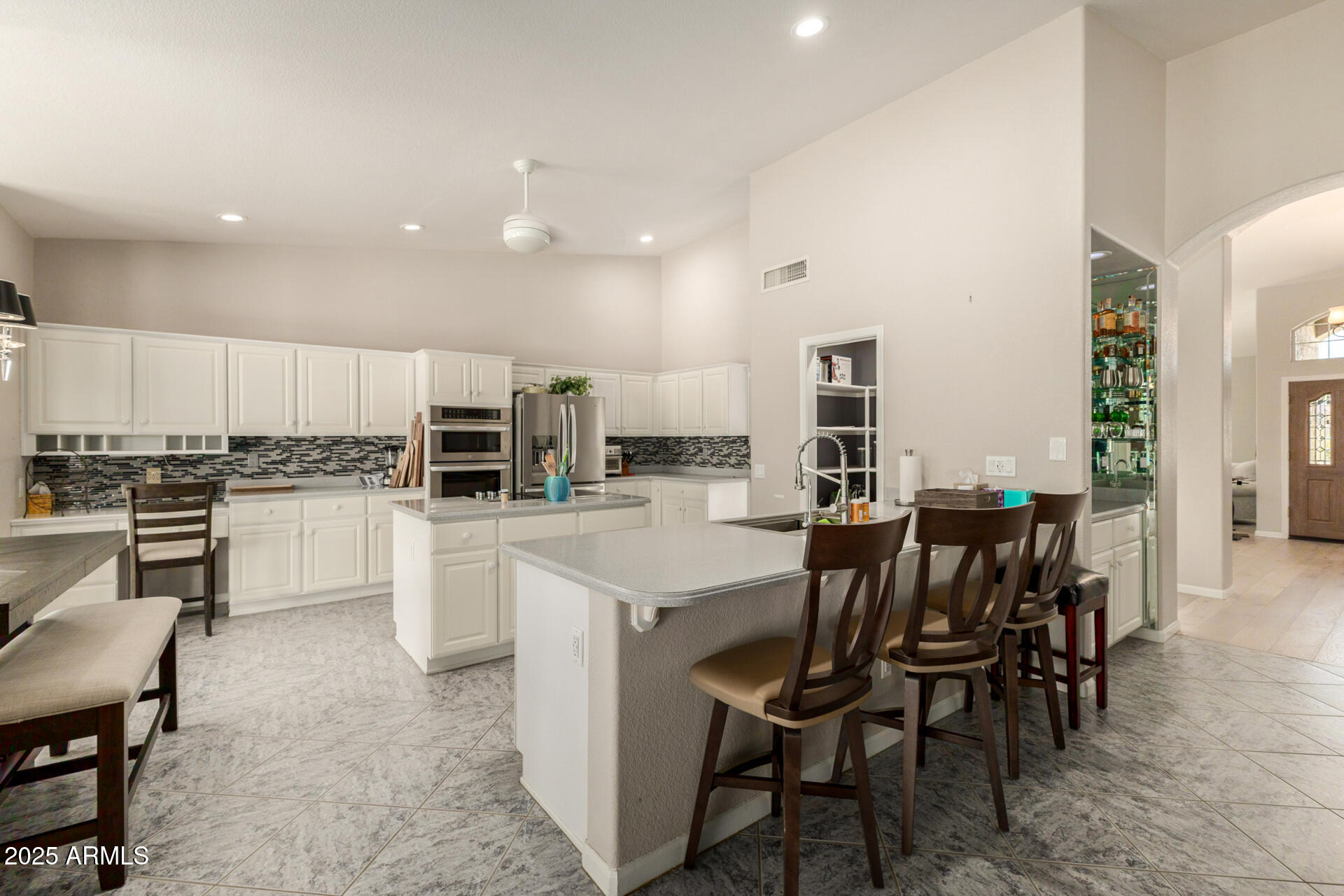 5733 S AMBERWOOD Drive