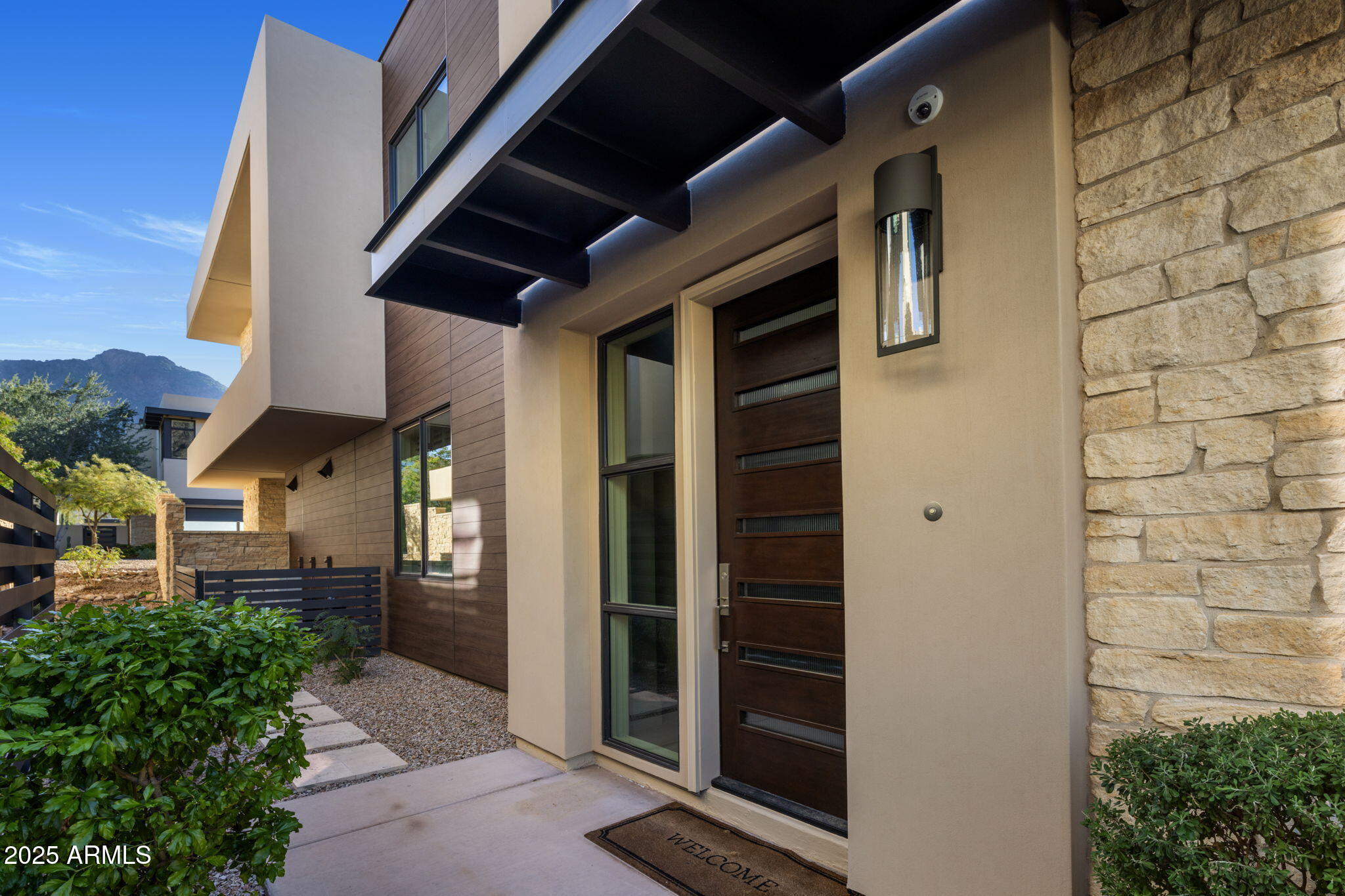 5541 E STELLA Lane