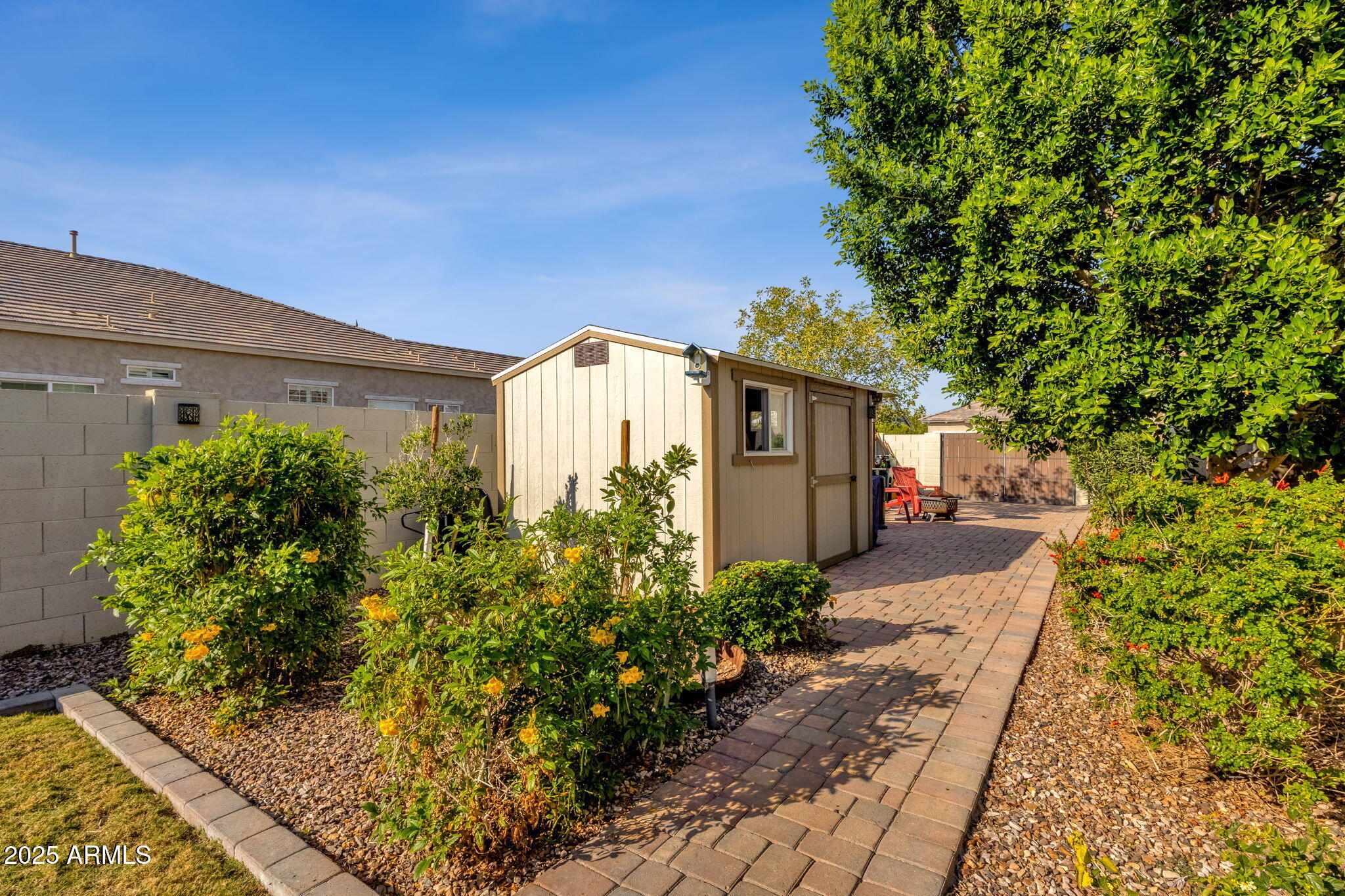 4525 E FOUNTAIN Street