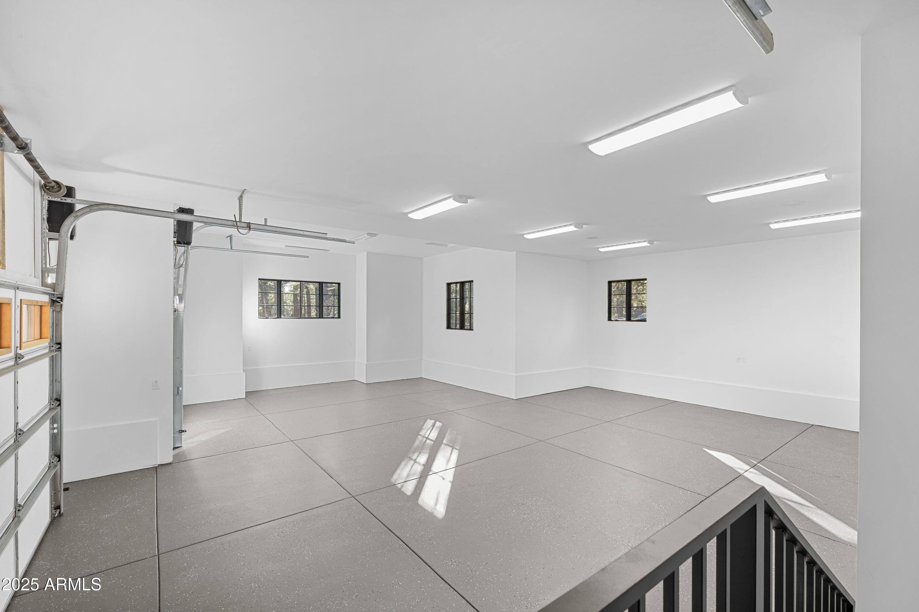 2732 LINDBERG Spring