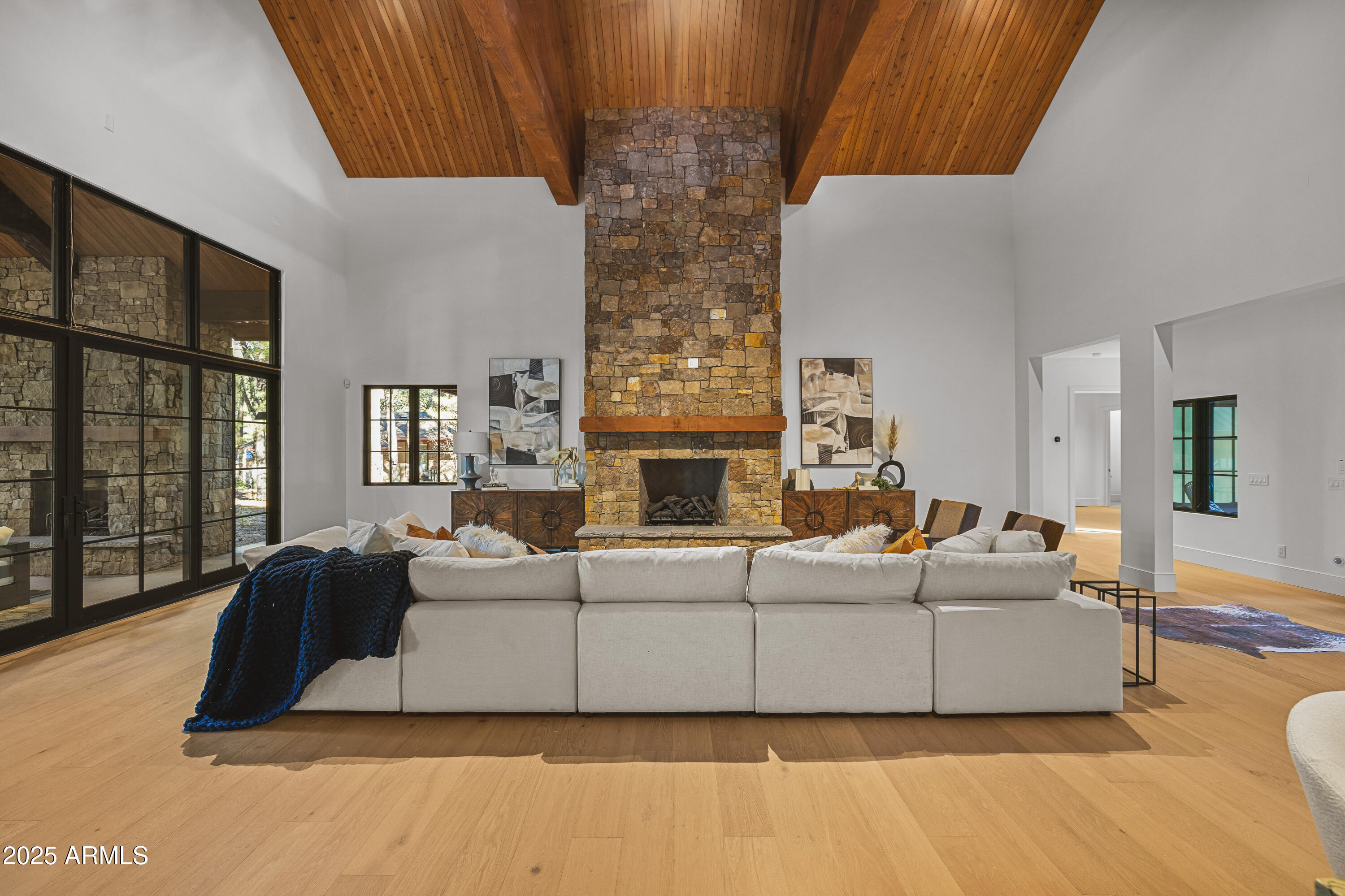 2732 LINDBERG Spring