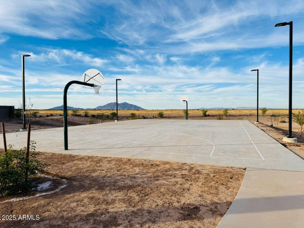 47664 W MOELLER Road