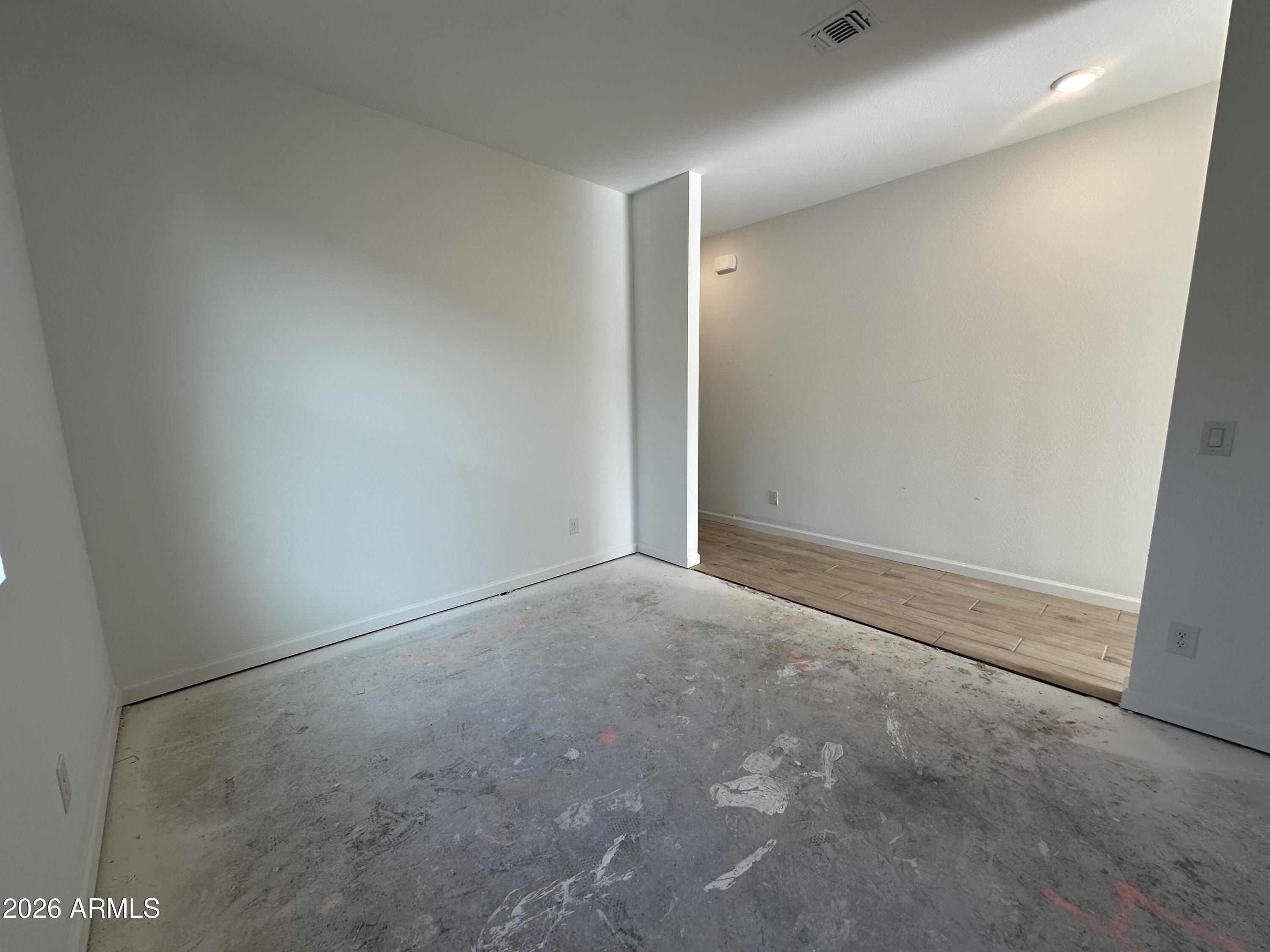 47664 W KENNER Drive